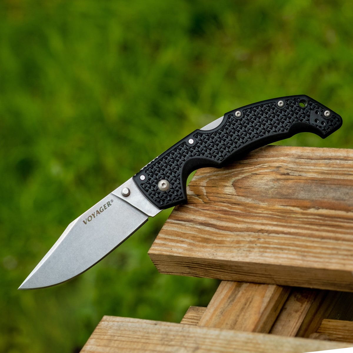 Складаний ніж Cold Steel Voyager Large Clip Point AUS10A