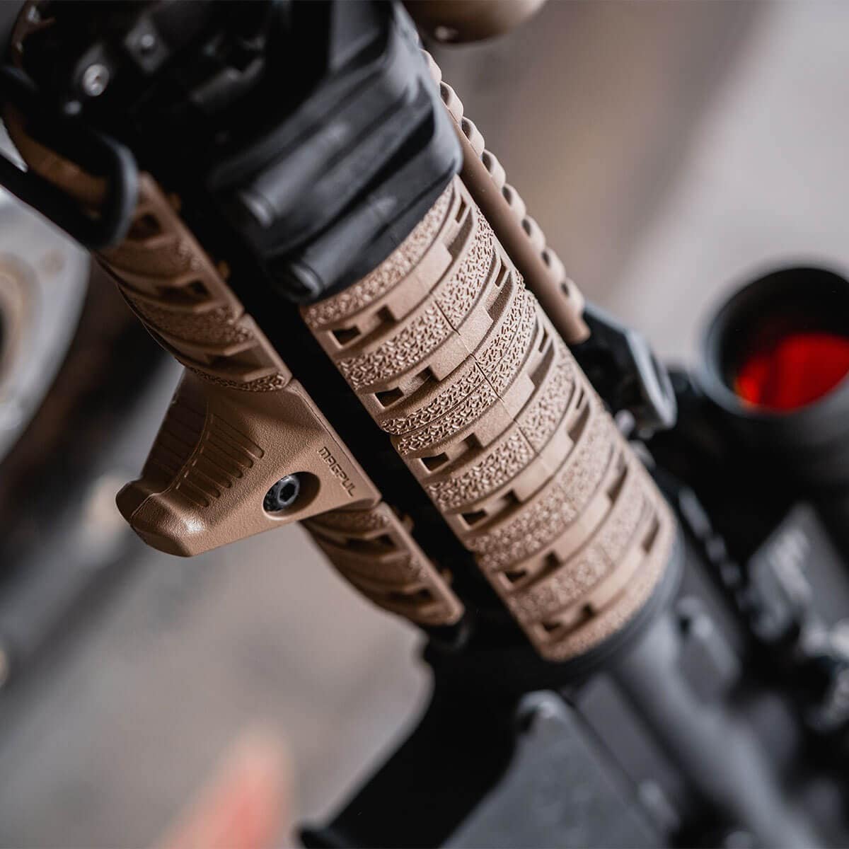Zestaw osłon szyny Magpul XTM Enchanced Rail Panels - Flat Dark Earth