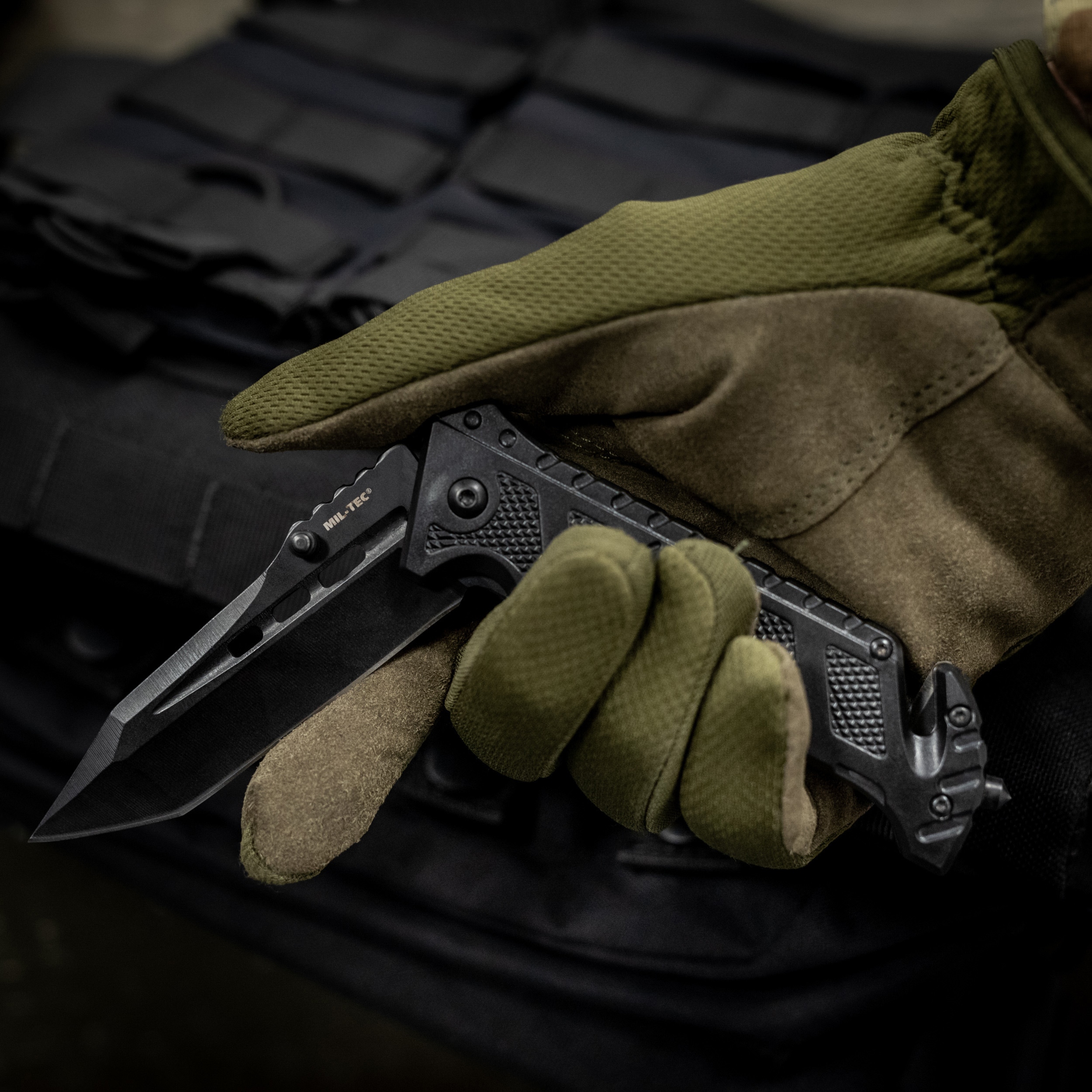 Nóż składany ratowniczy Mil-Tec Star Black
