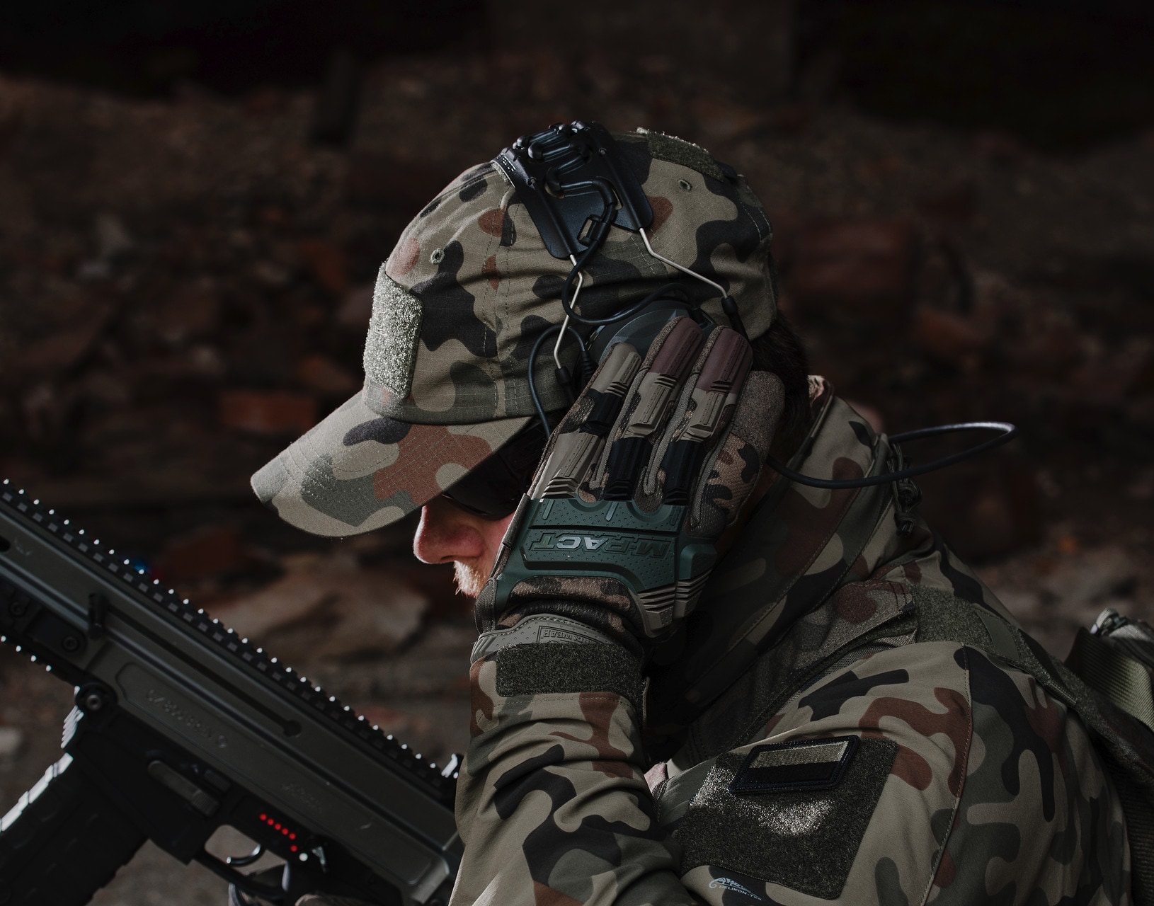 Ochronniki słuchu aktywne 3M Peltor ComTac VIII z mikrofonem - Grey