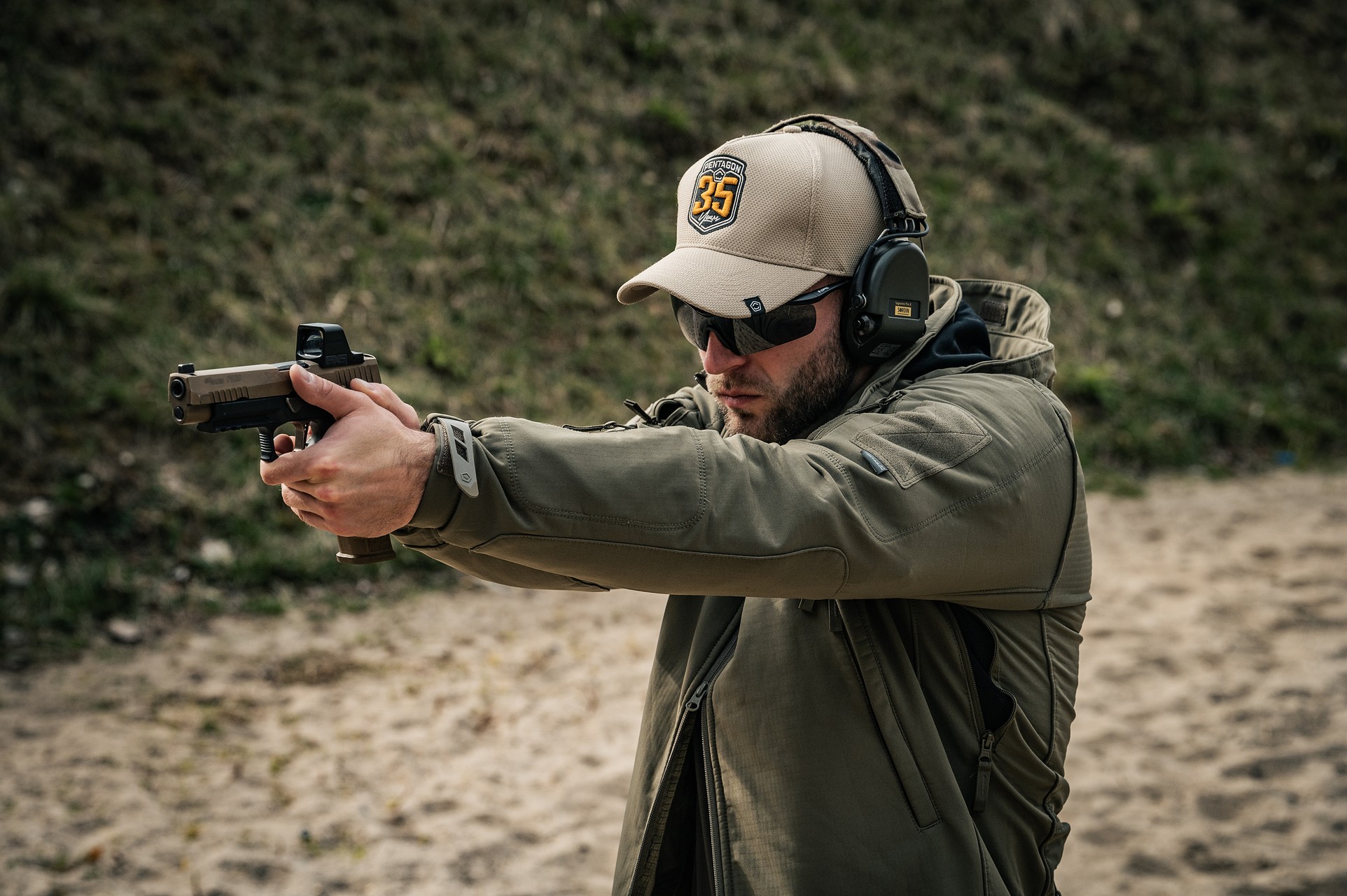 Okulary przeciwsłoneczne OPC Extreme Raptor Matt Black Smoke/Yellow z polaryzacją