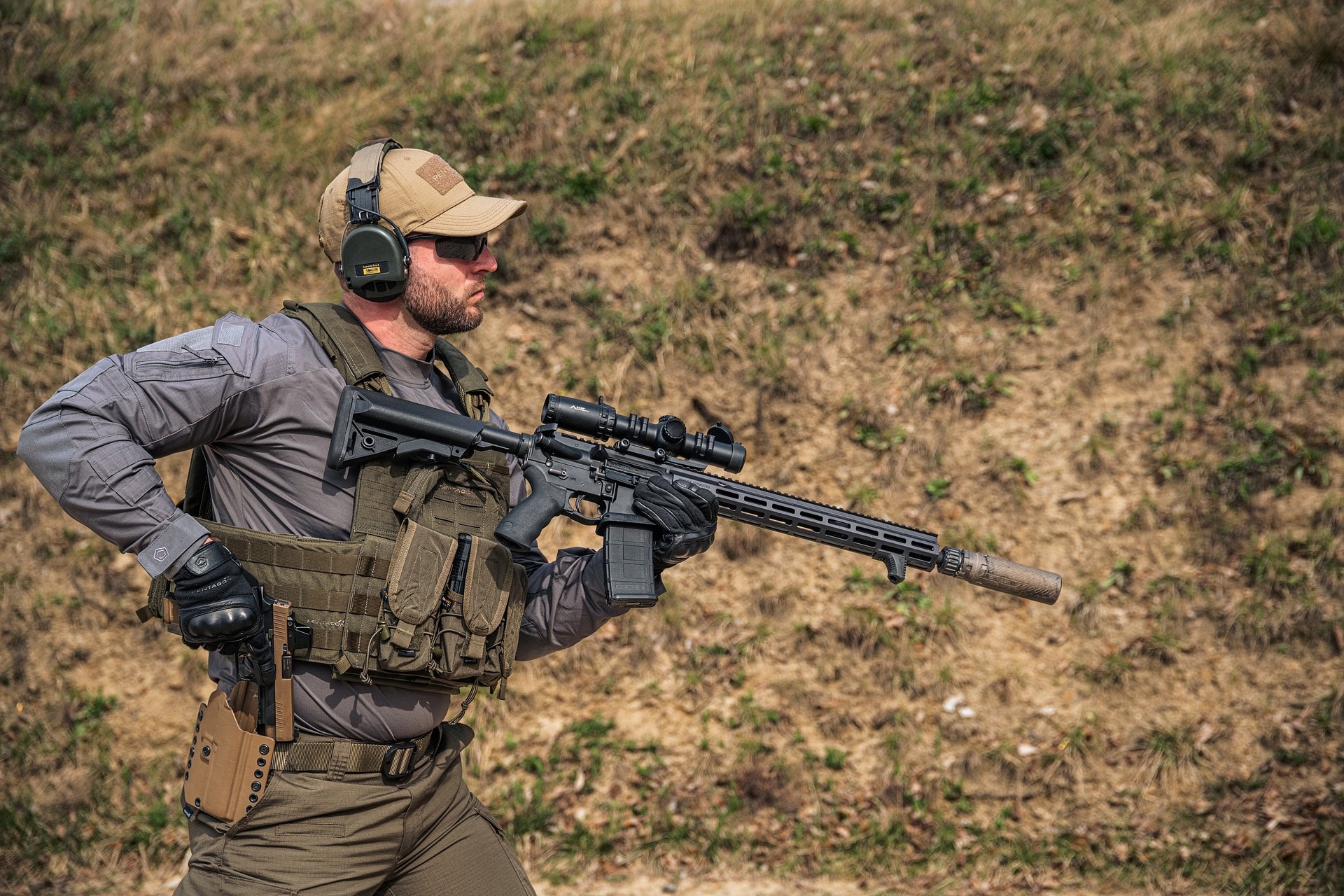 Okulary przeciwsłoneczne OPC Extreme Raptor Matt Black Smoke/Yellow z polaryzacją