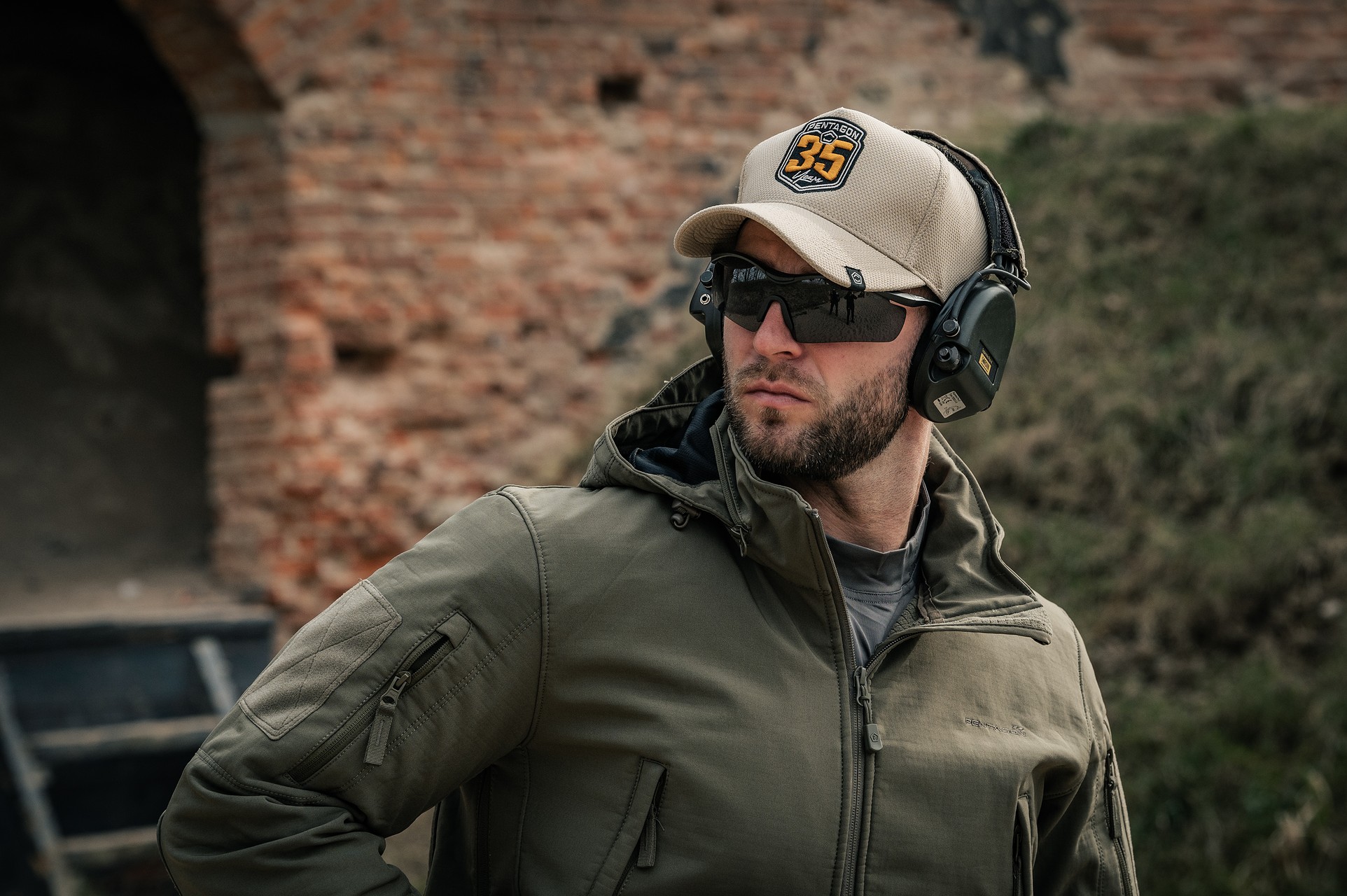 Okulary przeciwsłoneczne OPC Extreme Raptor Matt Black Smoke/Yellow z polaryzacją