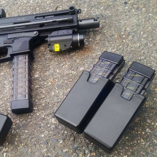 Podwójna ładownica obrotowa ESP z montażem Paddle na magazynki do CZ Scorpion Evo/GP Stribog - Black