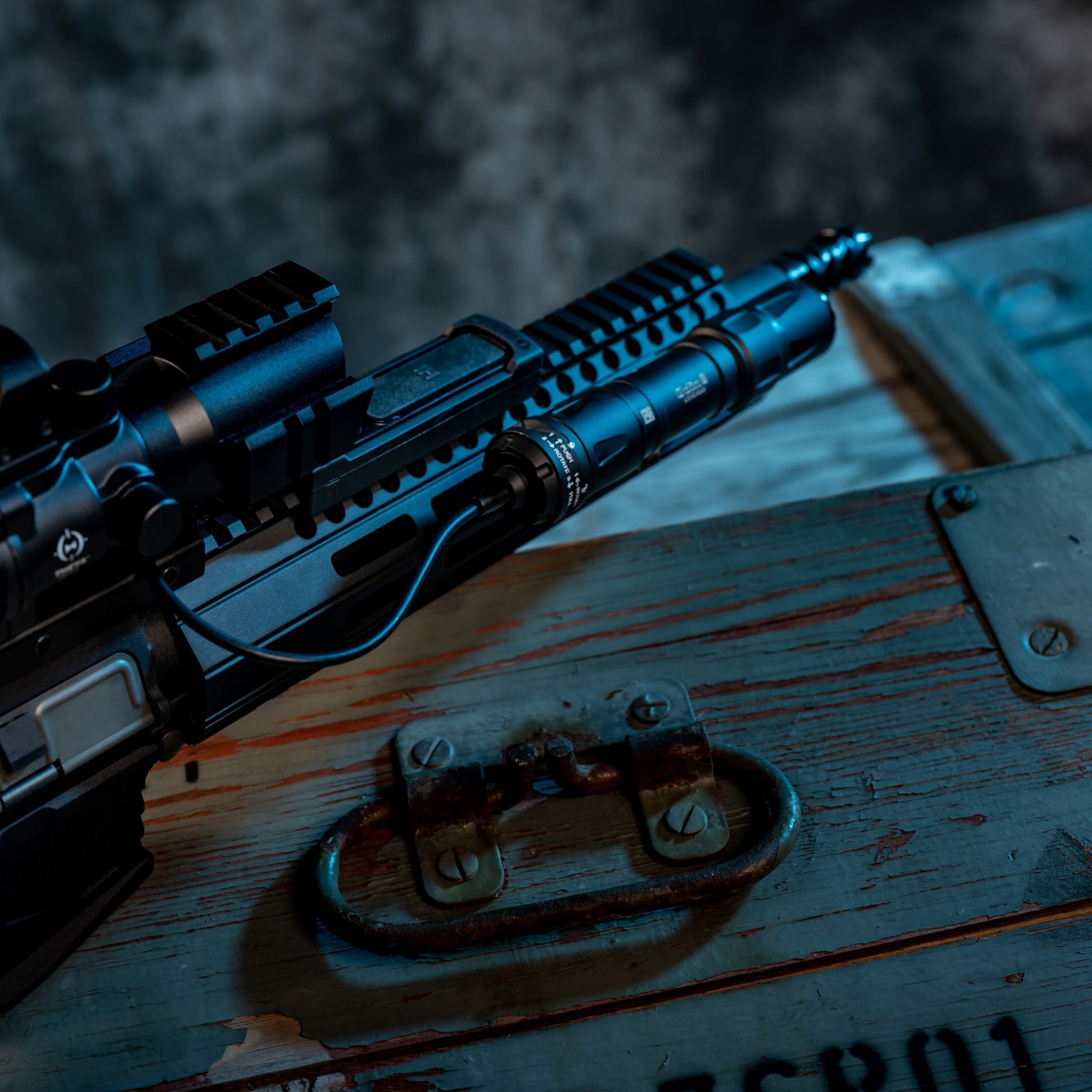 Ліхтарик для зброї Olight Odin S Matte Black з кріпленням - 1500 люменів