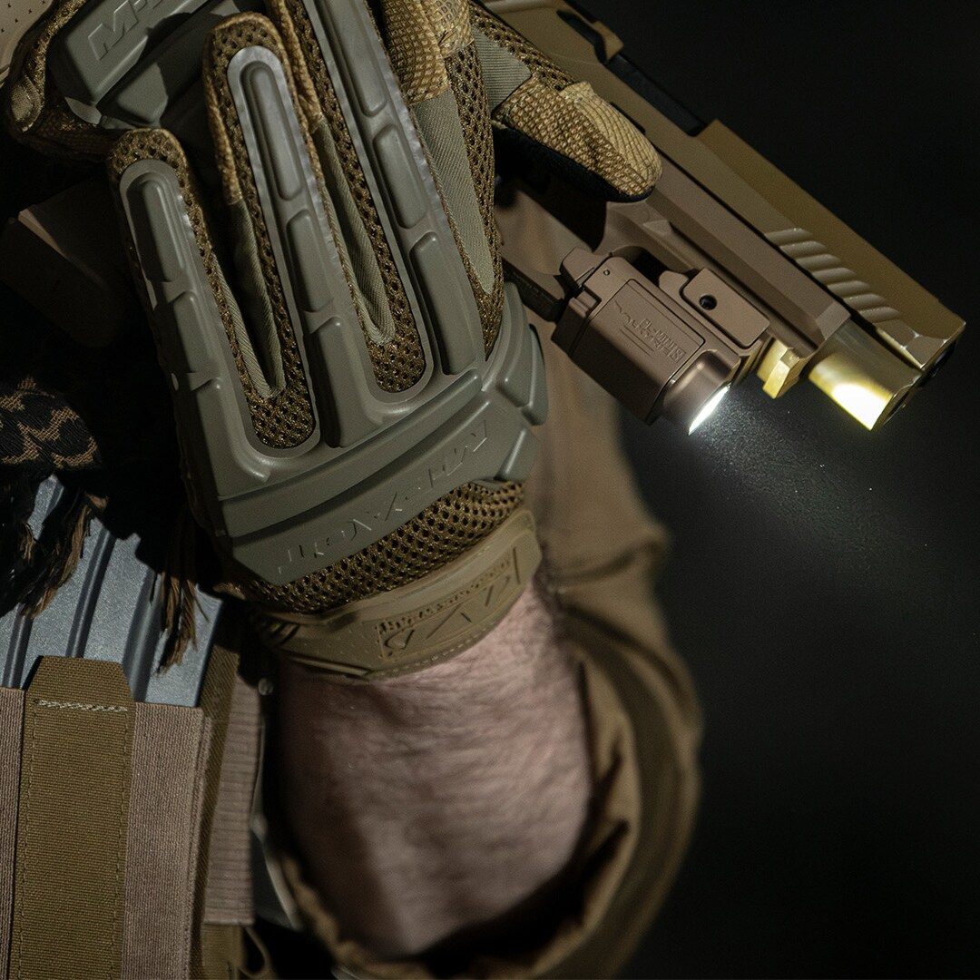 Ліхтарик на зброю Olight PL Mini 3 Valkyrie - Desert Tan - 600 люменів