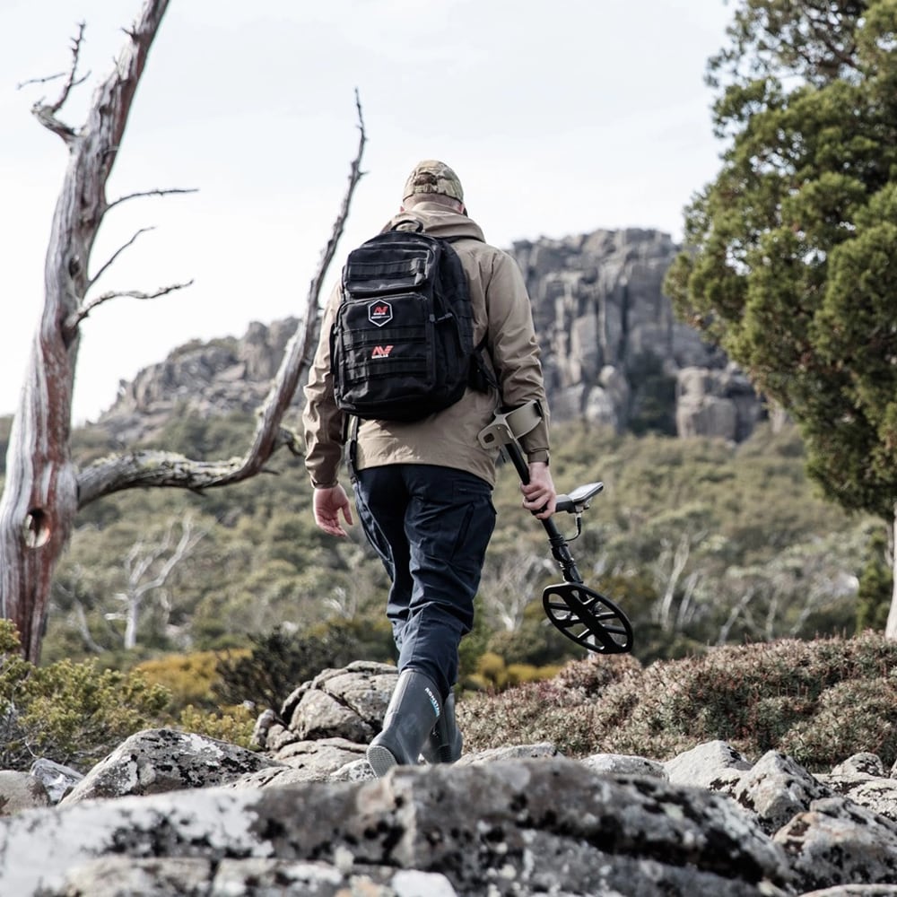 Металошукач Minelab X-Terra Elite + навушники ML85