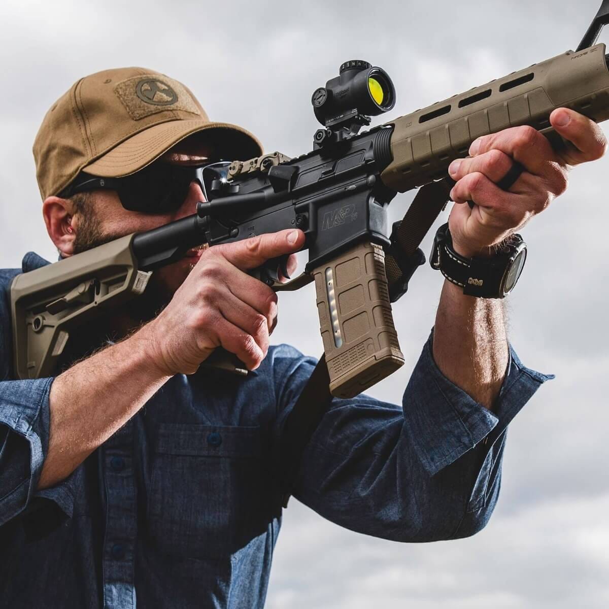 Magazynek 30 nabojowy Magpul PMAG 30 AR/M4 GEN M3 Window kal. 5,56 x 45 mm do karabinków AR15/M4/M16/HK416 - Medium Coyote Tan