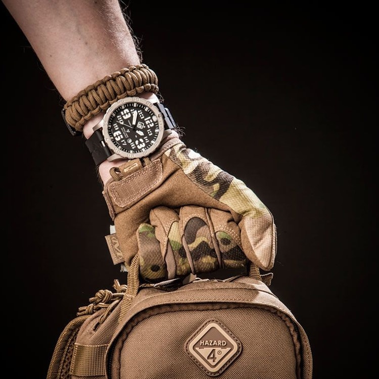 Zegarek Hazard 4 Heavy Water Diver BlackTie B - Black/Silver