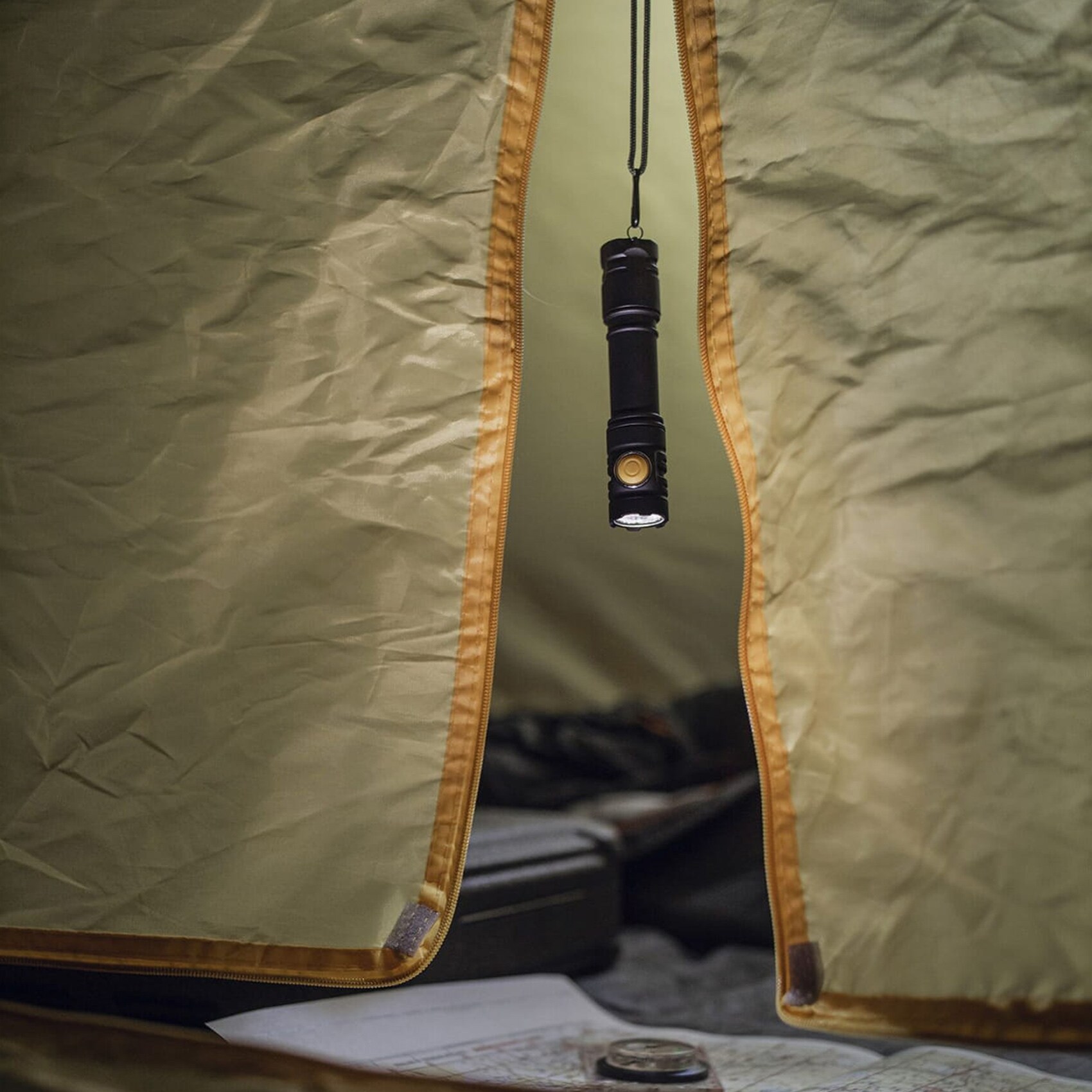 Latarka Armytek Partner C2 Magnet USB Warm - 1020 lm