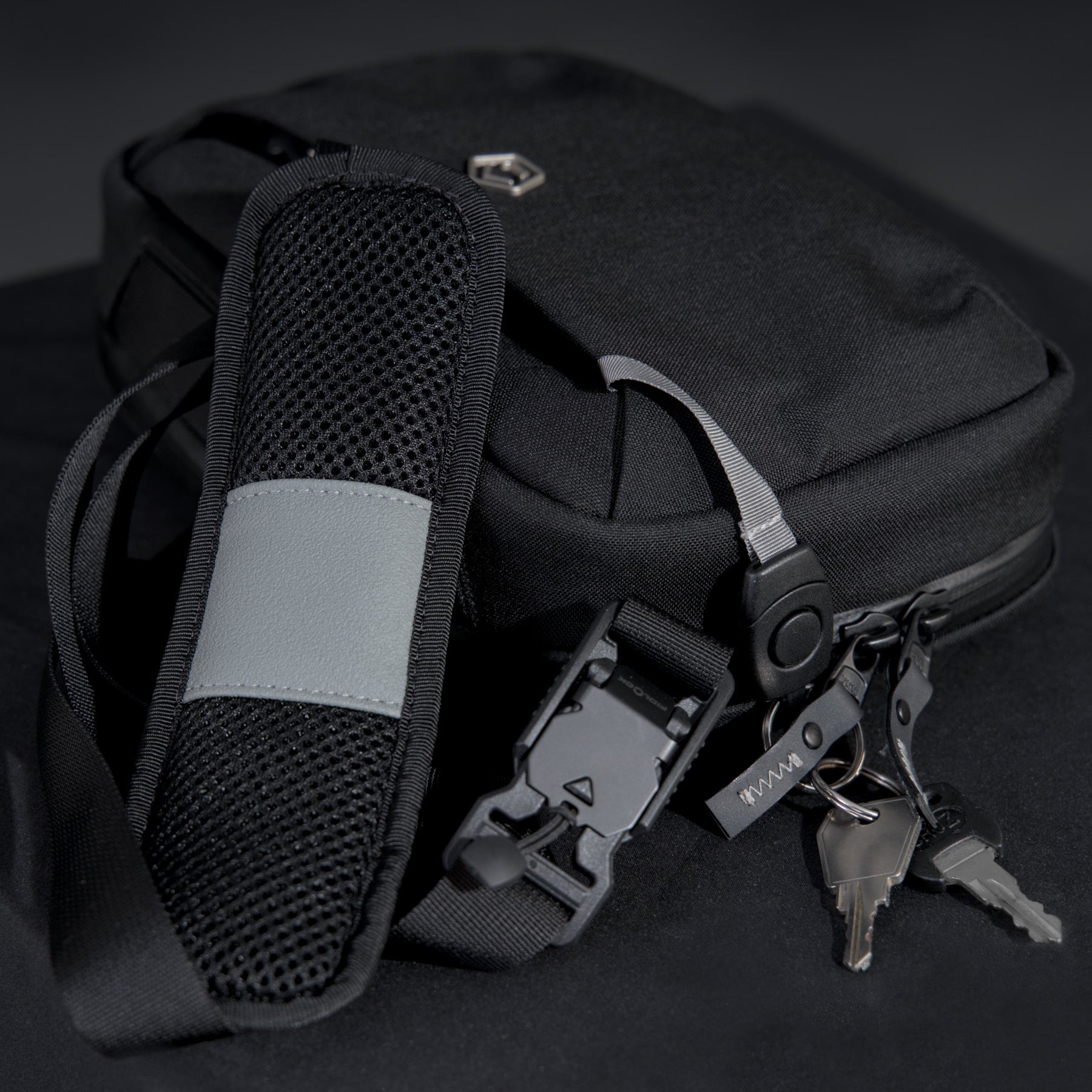 Torba na ramię Pentagon Consul Horizontal Sling Pouch - Black