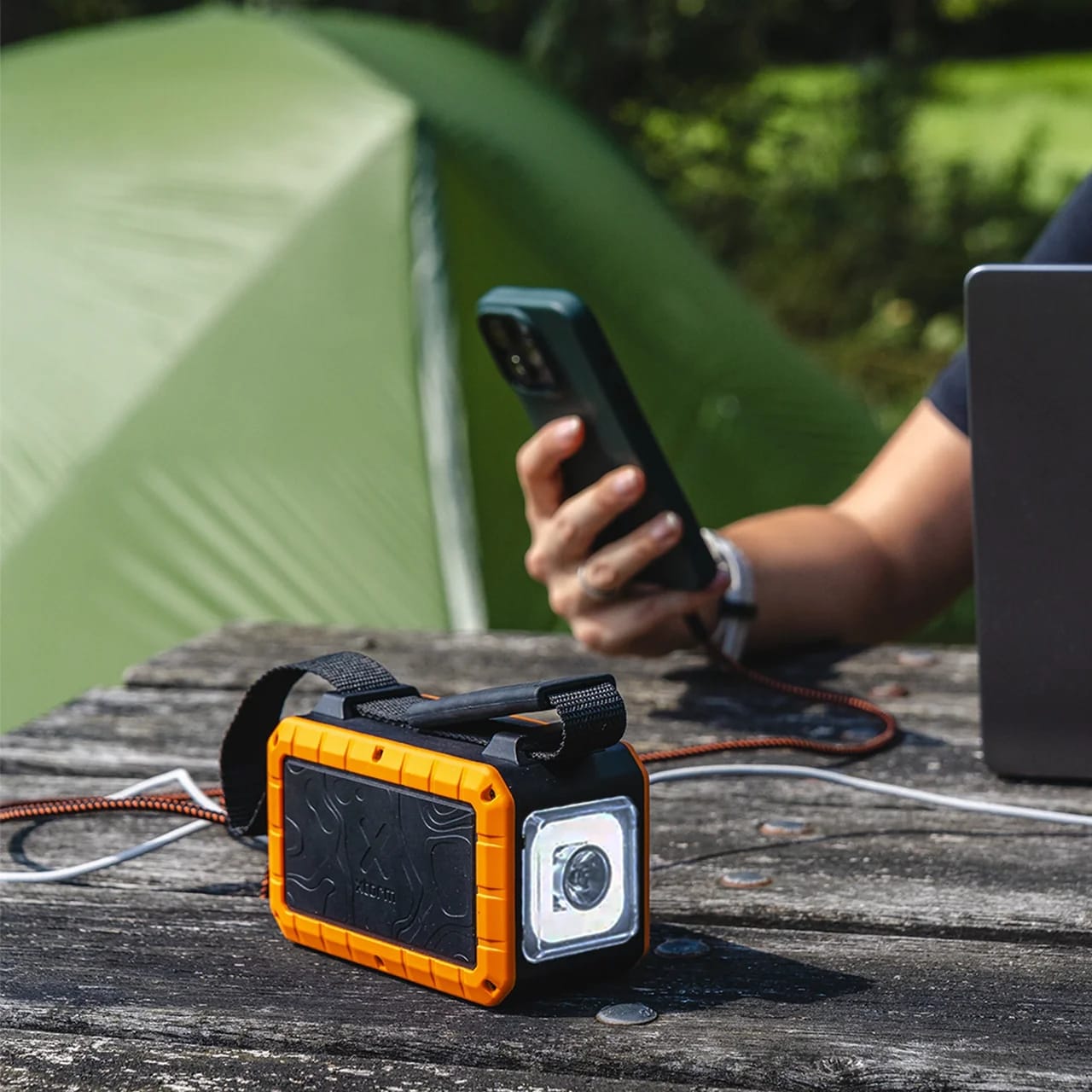 Powerbank Xtorm Rugged Flashlight 40000 mAh 100 W