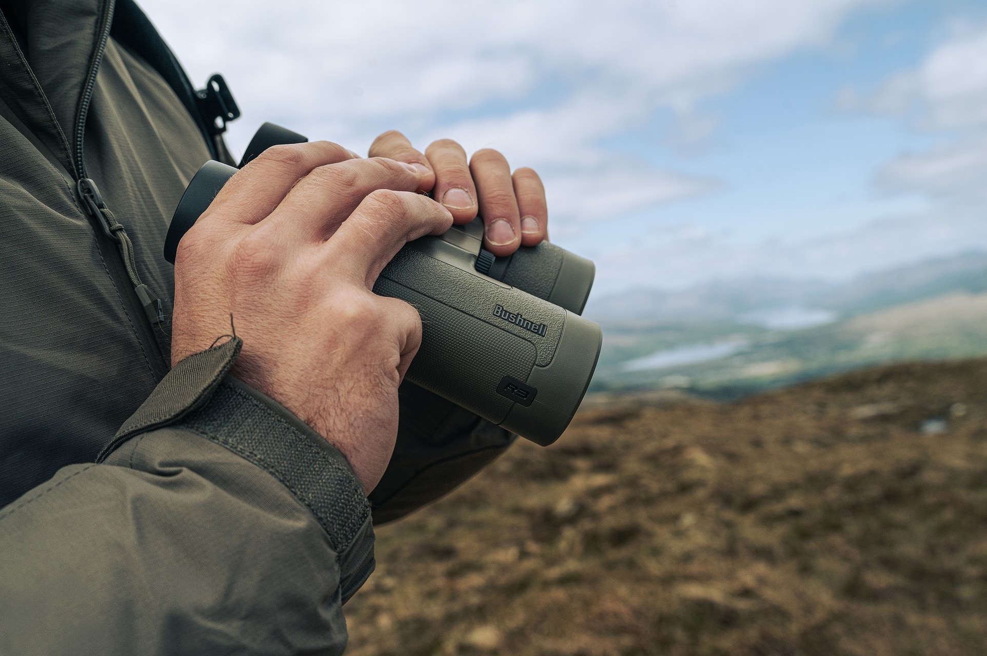 Бінокль Bushnell R3 8x42 - Ranger Green