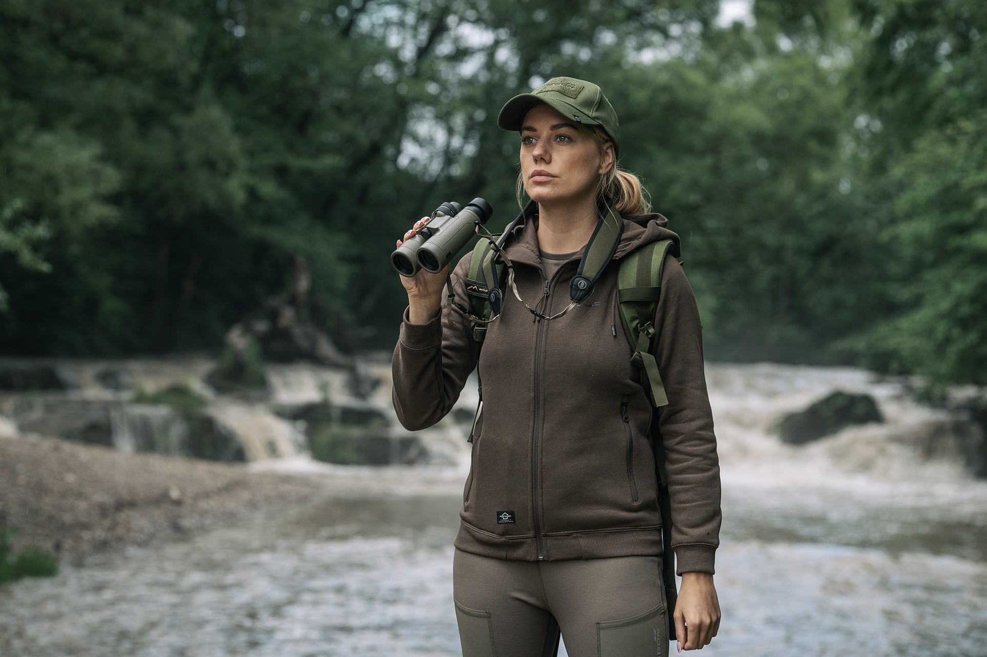 Бінокль Bushnell R3 8x42 - Ranger Green