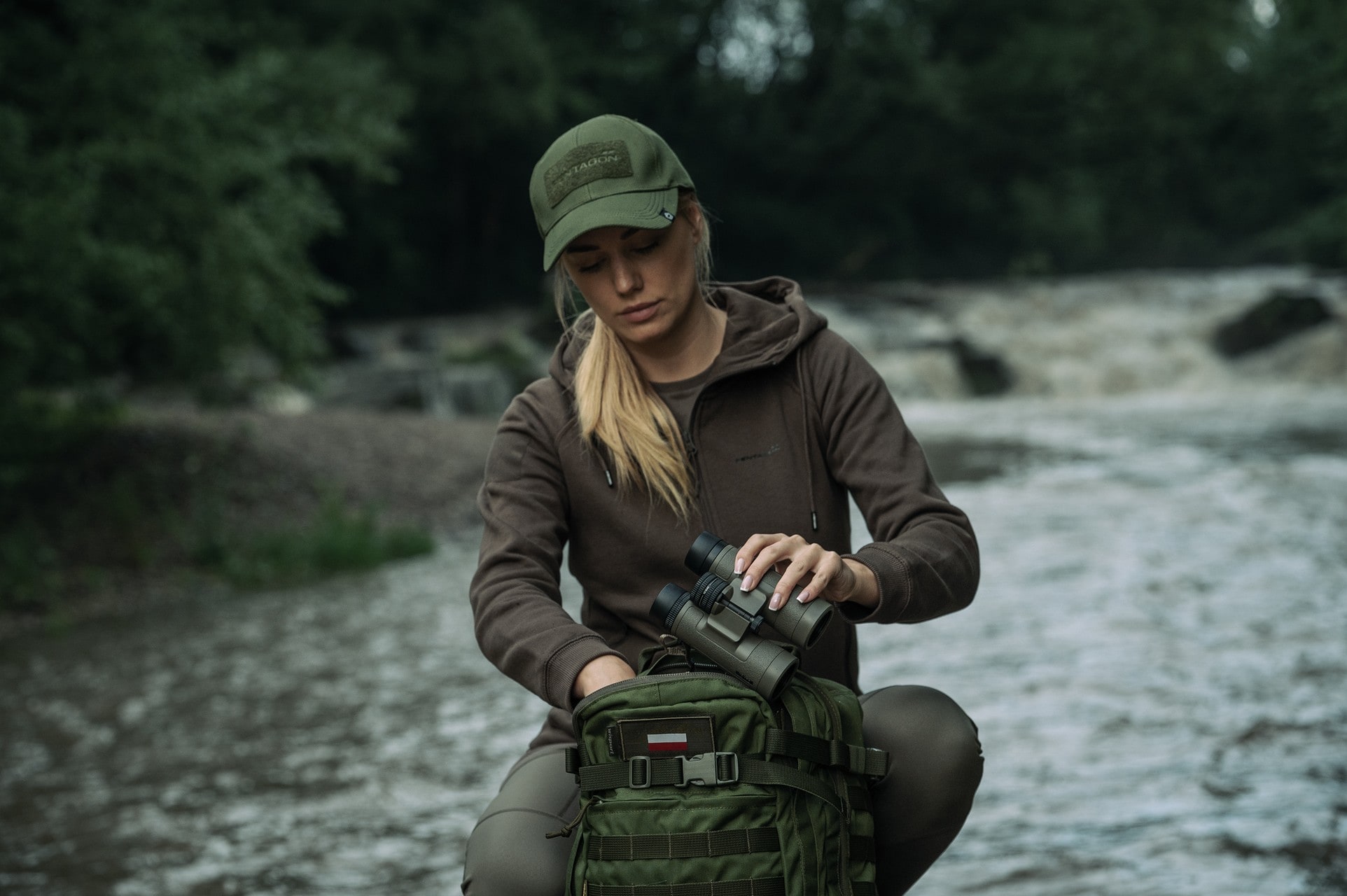 Бінокль Bushnell R3 8x42 - Ranger Green