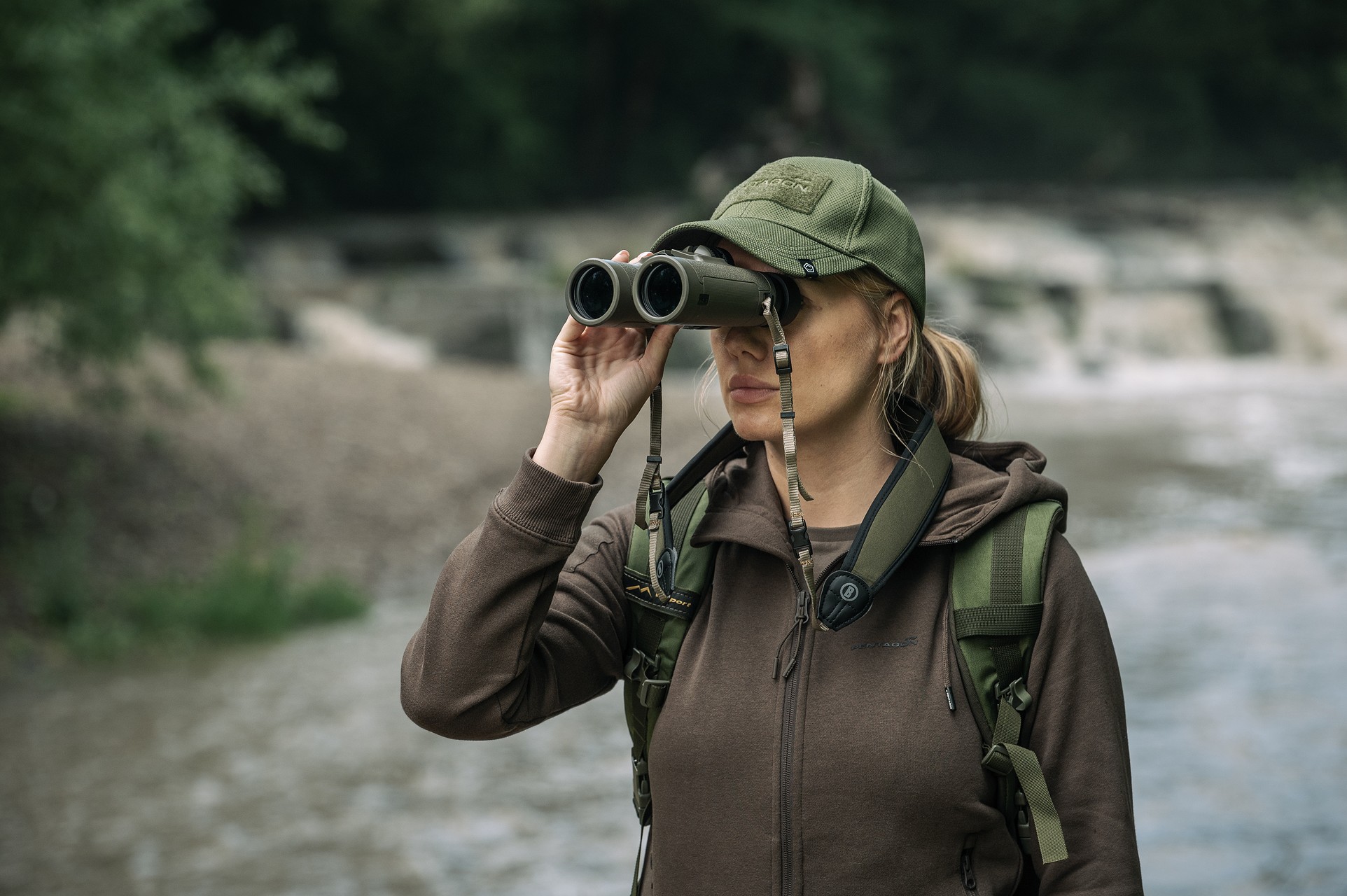 Бінокль Bushnell R3 8x42 - Ranger Green