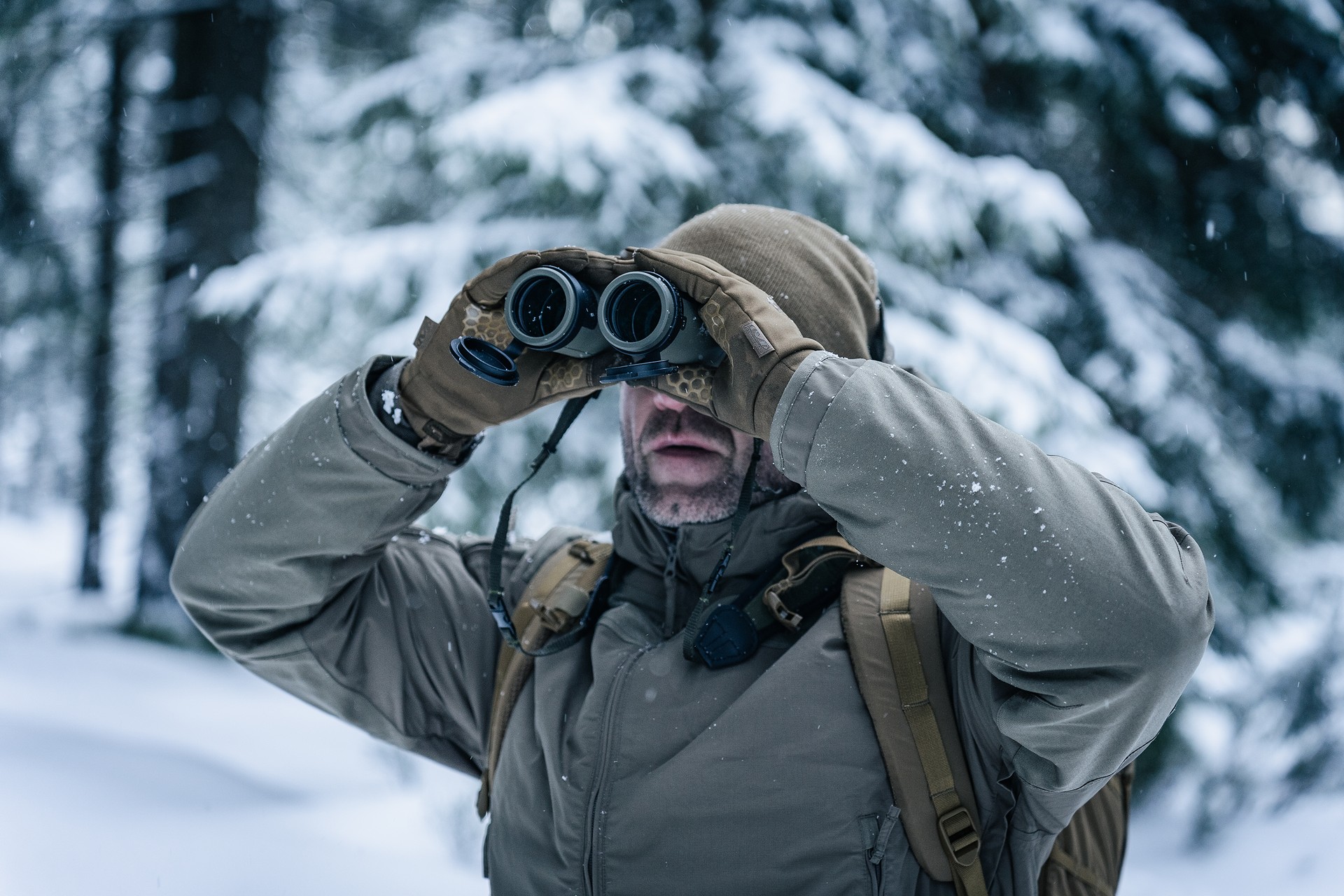 Lornetka Bushnell R5 10x42 - Ranger Green