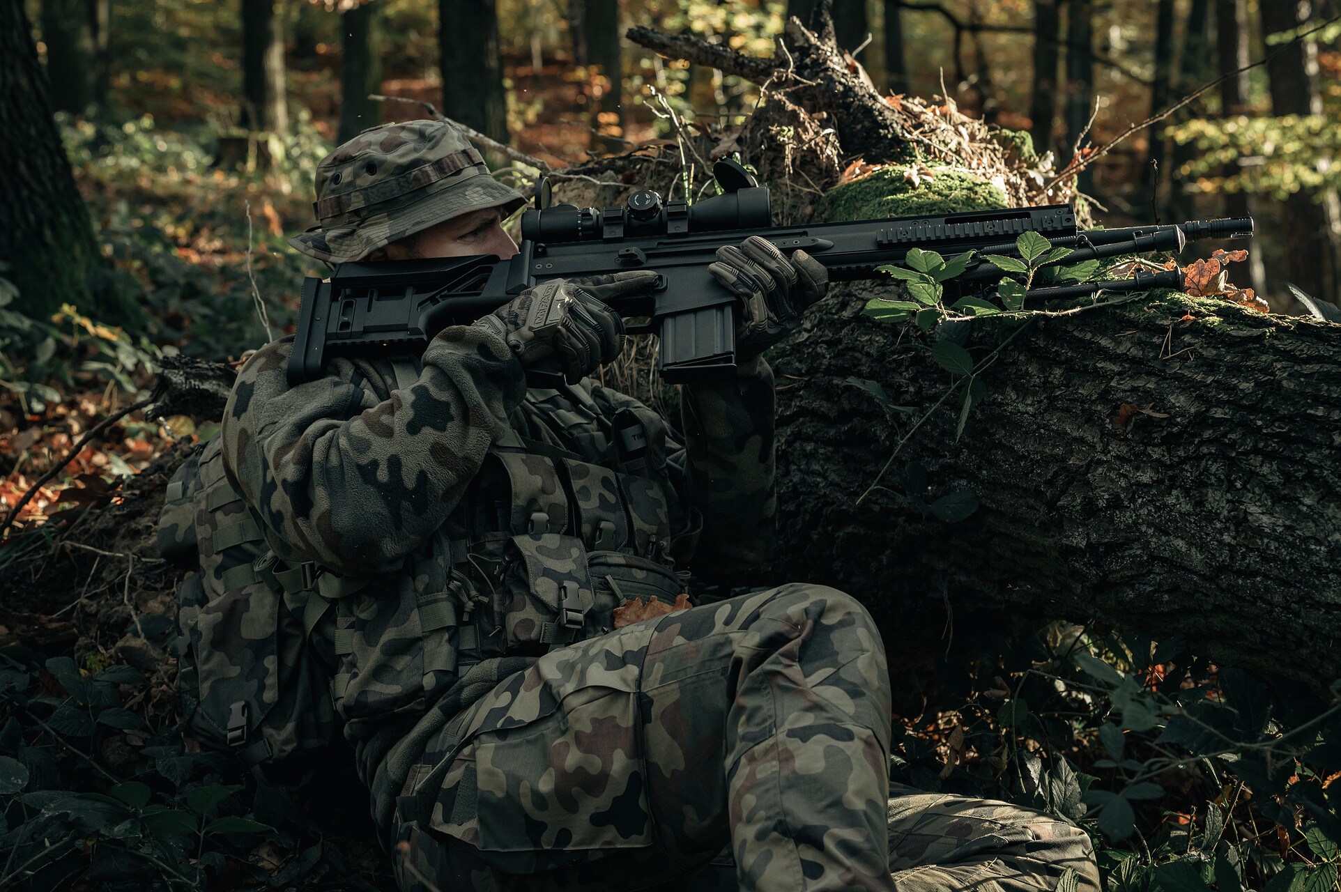 Kamizelka taktyczna Helikon-Tex Guardian Recce Chest Rig - wz.93 Pantera PL Woodland