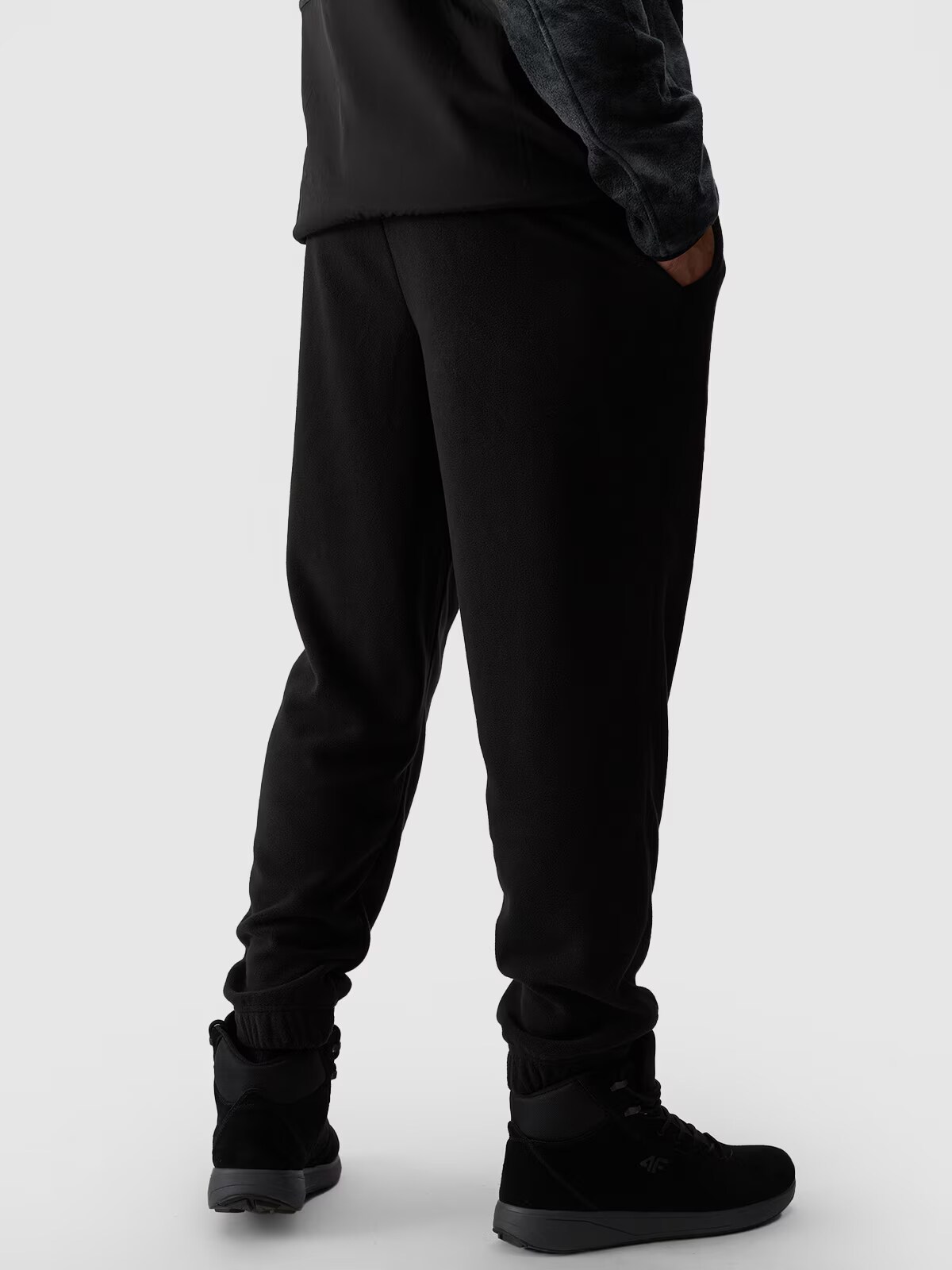 Spodnie 4F CAS M0822 - Czarne