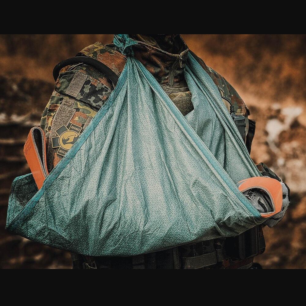 Chusta trójkątna - temblak Rhino Rescue Combat Cravat