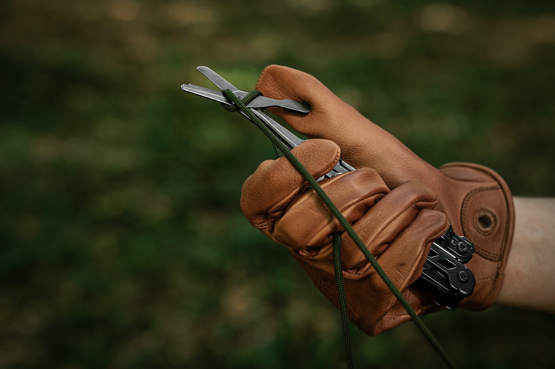 Мотузка Paracord Badger Outdoor 5 м - Olive