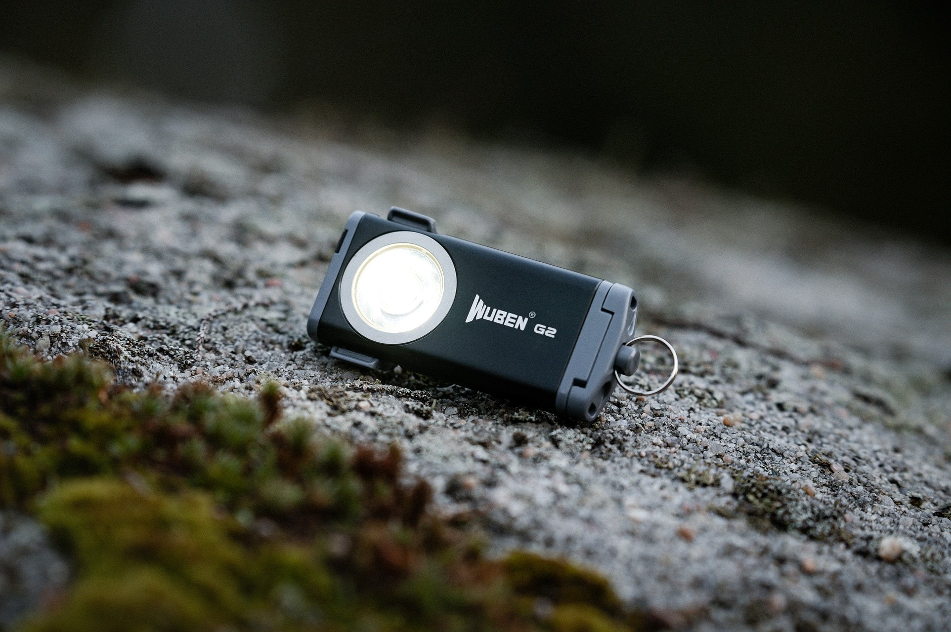 Latarka brelok Wuben G2 Black - 500 lumenów