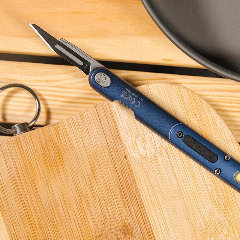 Latarka długopis taktyczny Wuben E62 Blue - 130 lumenów