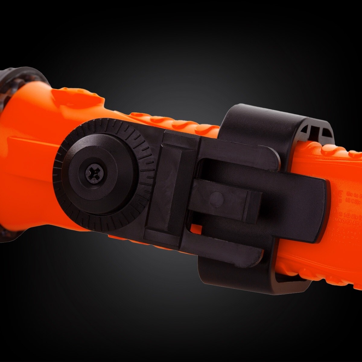 Latarka Mactronic M-Fire 02 HL - 290 lumenów