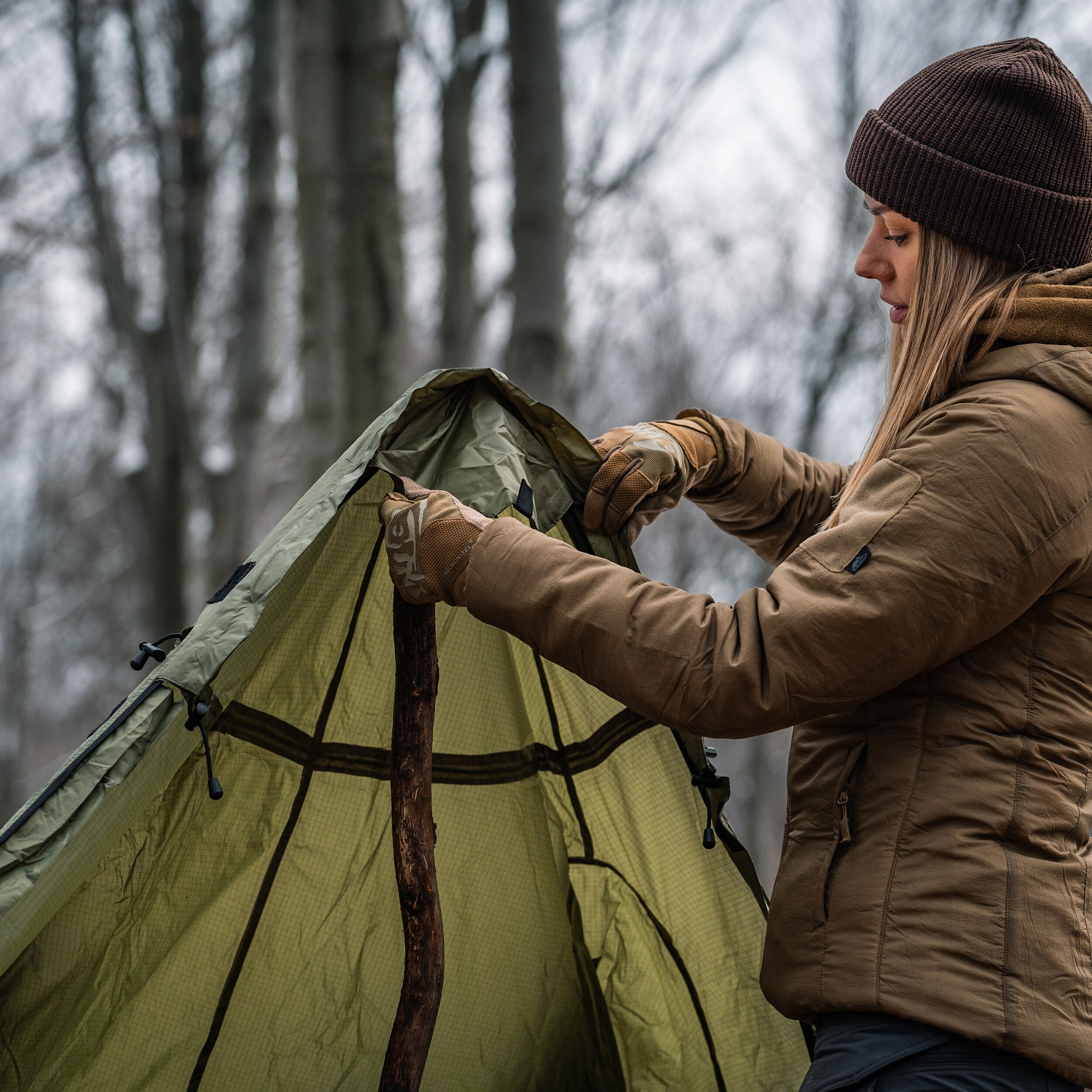Ponczo Badger Outdoor Timber z funkcją namiotu - Olive