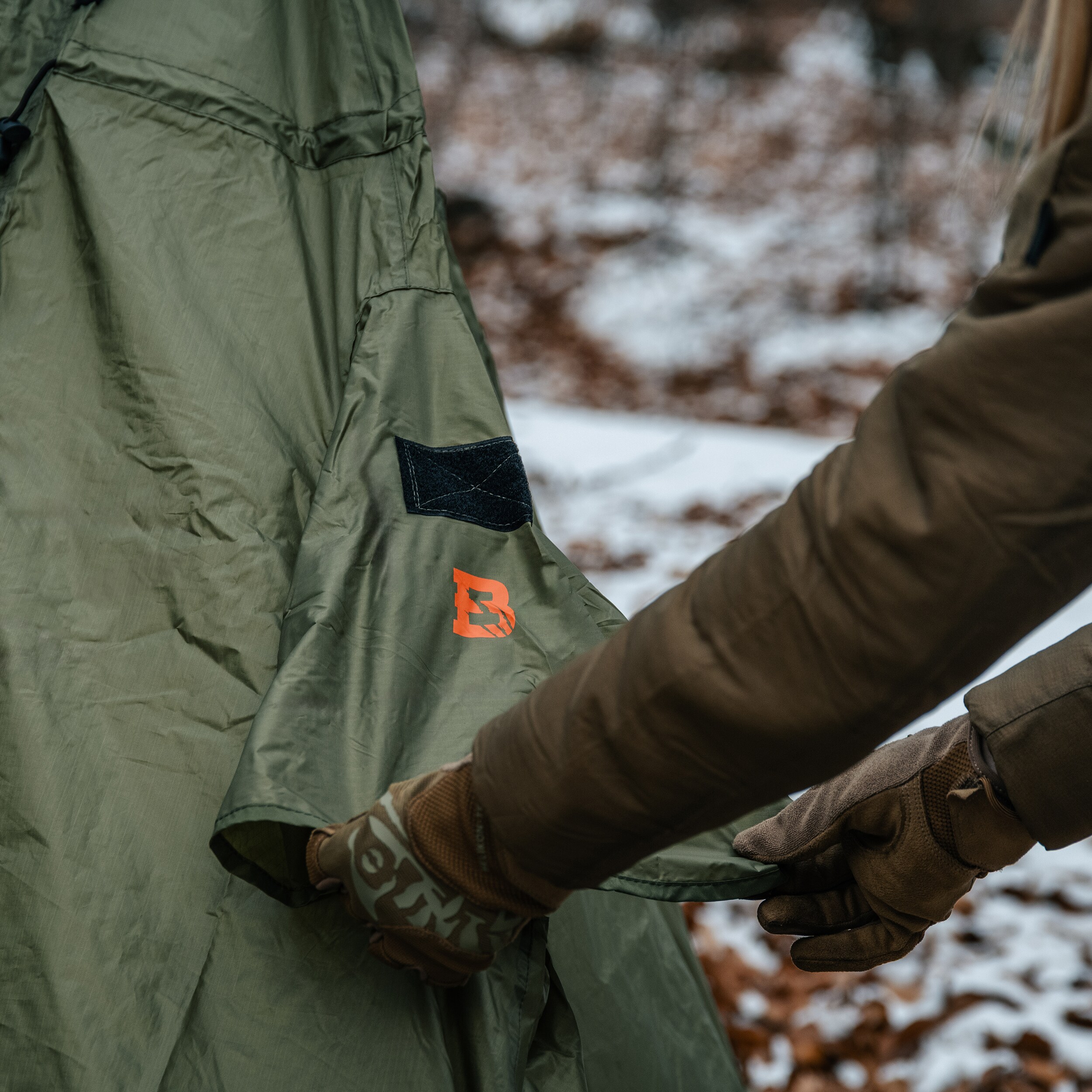 Ponczo Badger Outdoor Timber z funkcją namiotu - Olive