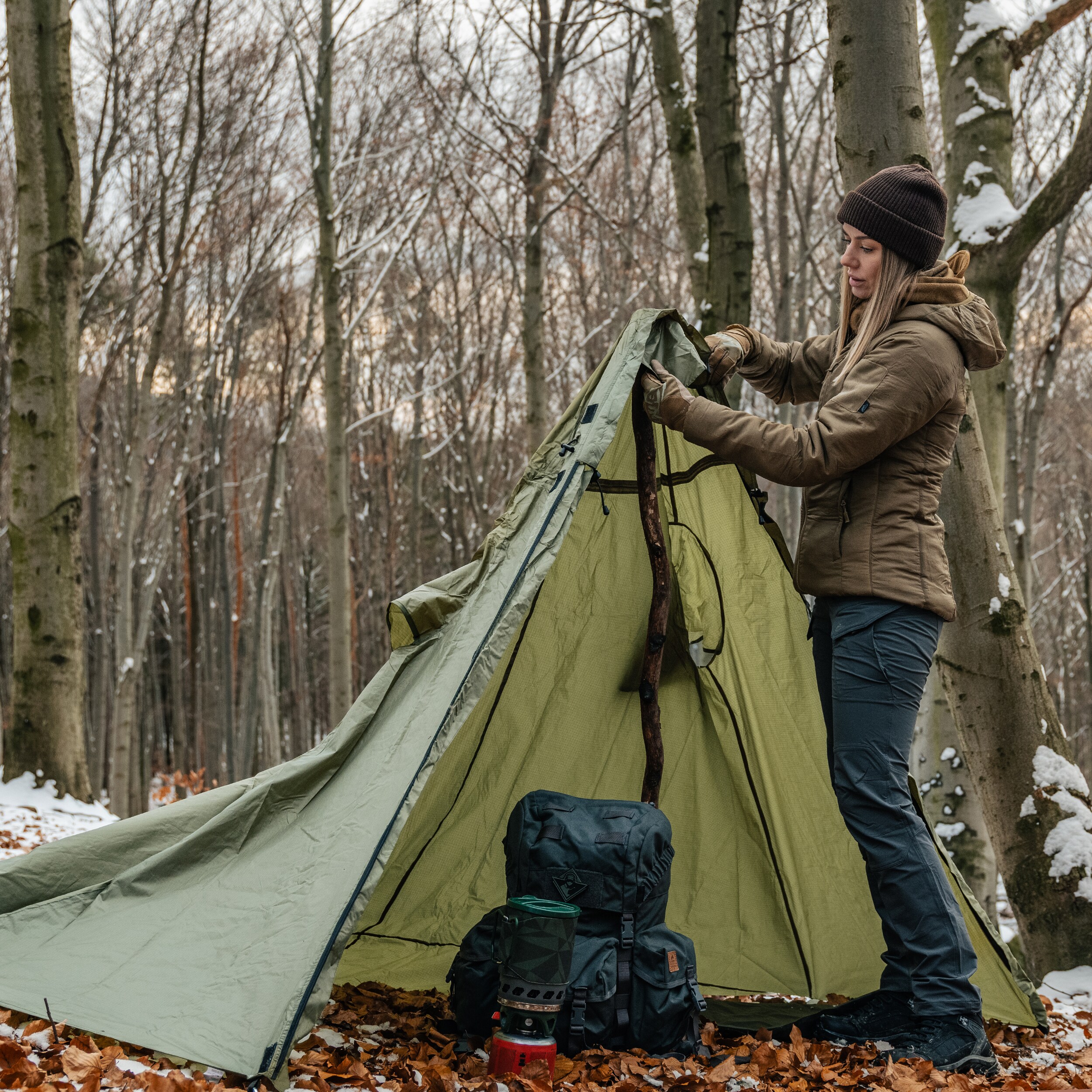 Ponczo Badger Outdoor Timber z funkcją namiotu - Olive