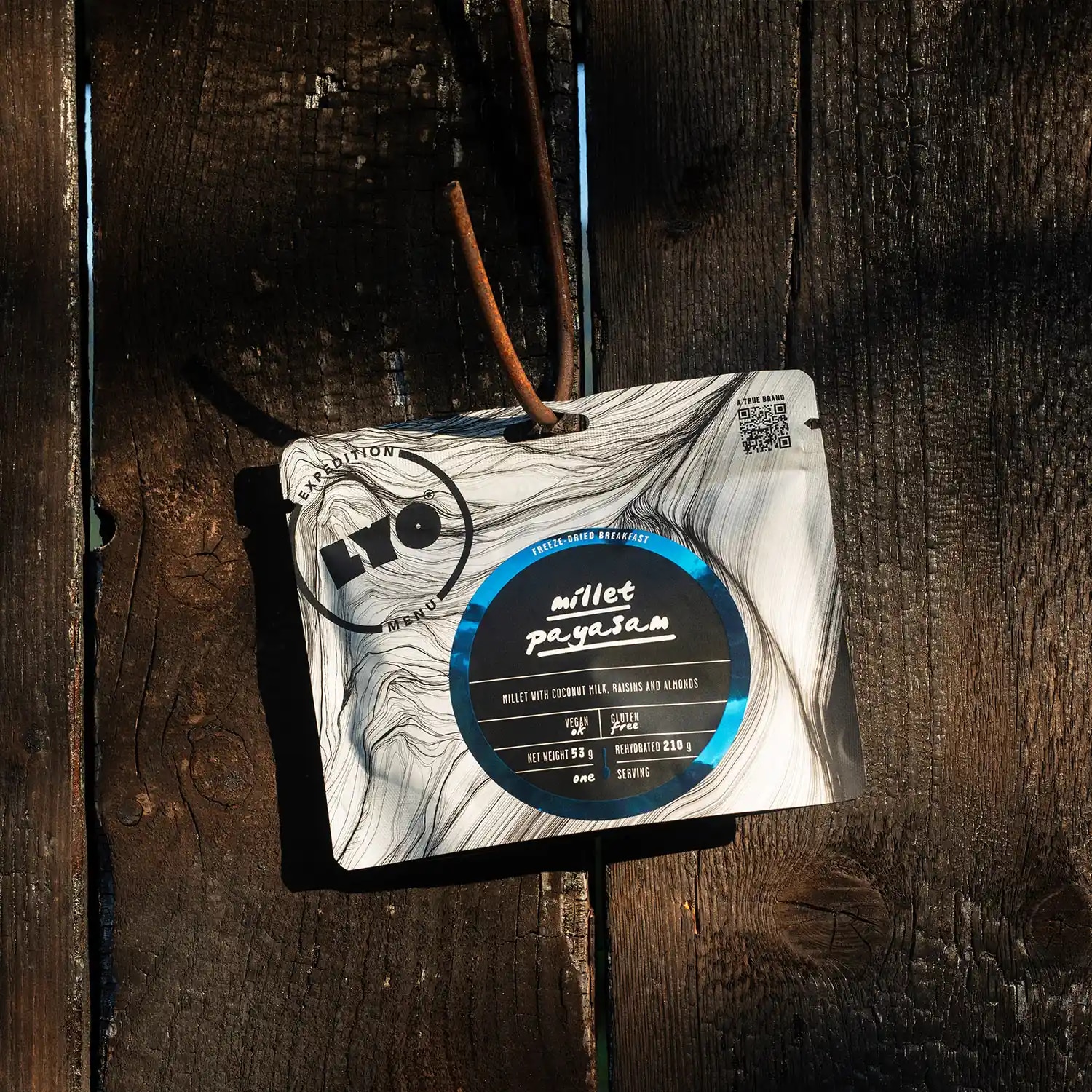 Żywność liofilizowana LYOFOOD Jaglanka na napoju kokosowym z rodzynkami i migdałami 53 g/244 kcal