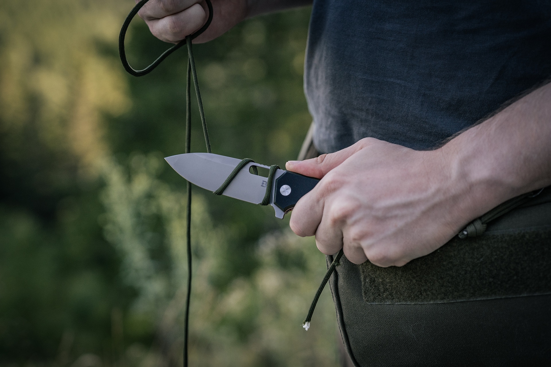Nóż składany Badger Outdoor D2 Lobo - Black
