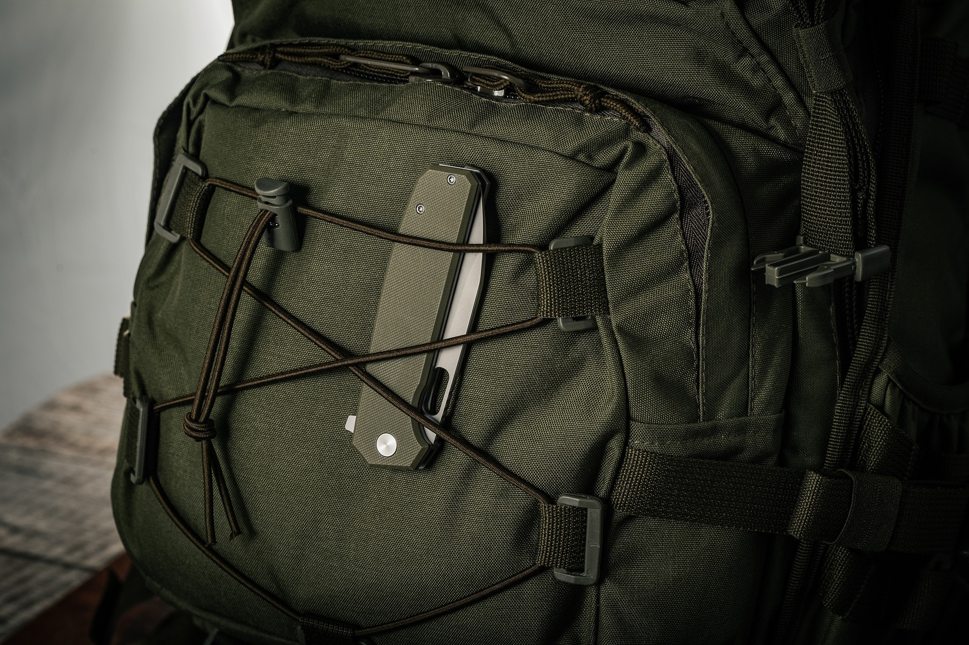 Nóż składany Badger Outdoor D2 Lobo - Green