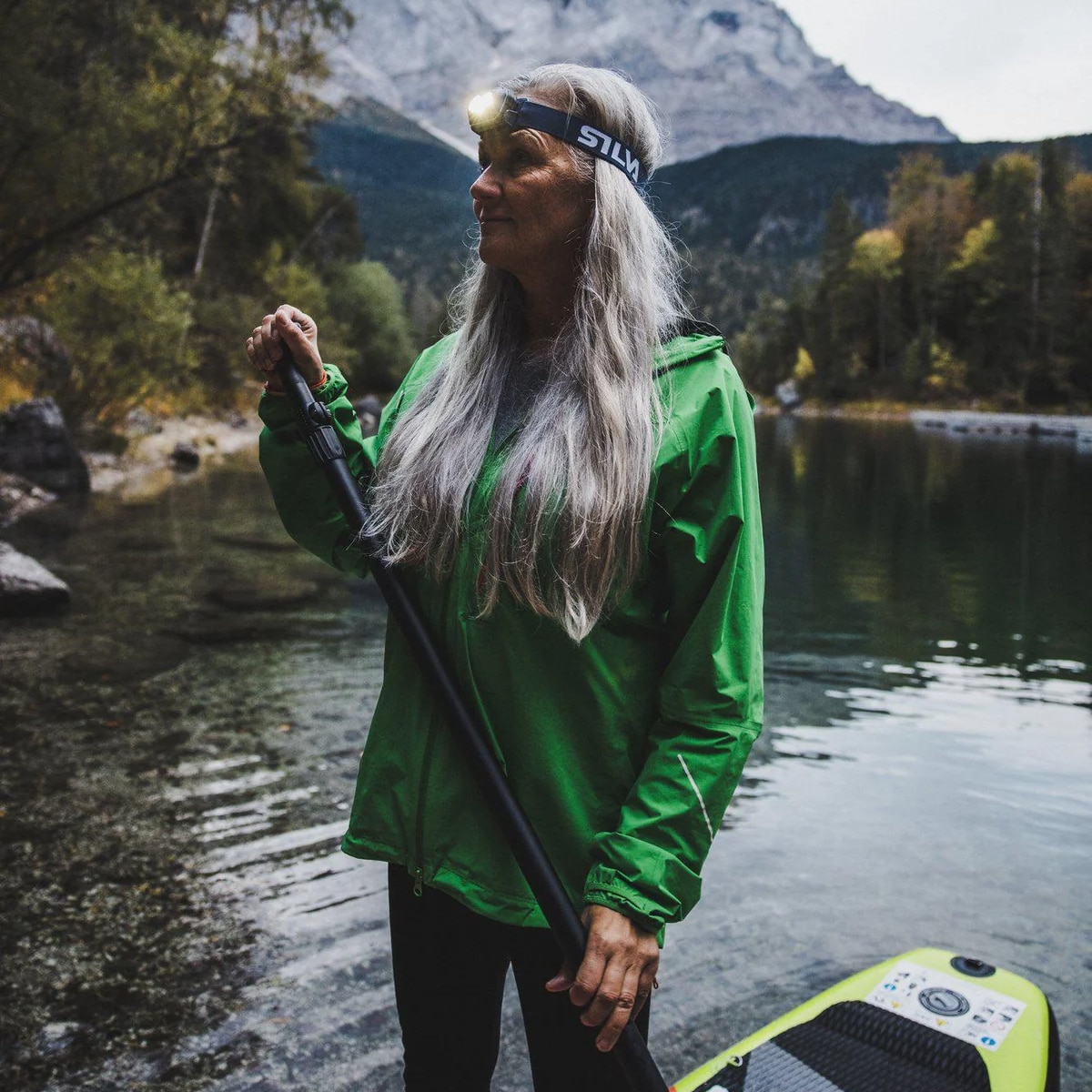 Latarka czołowa Silva Discover Blue - 500 lumenów