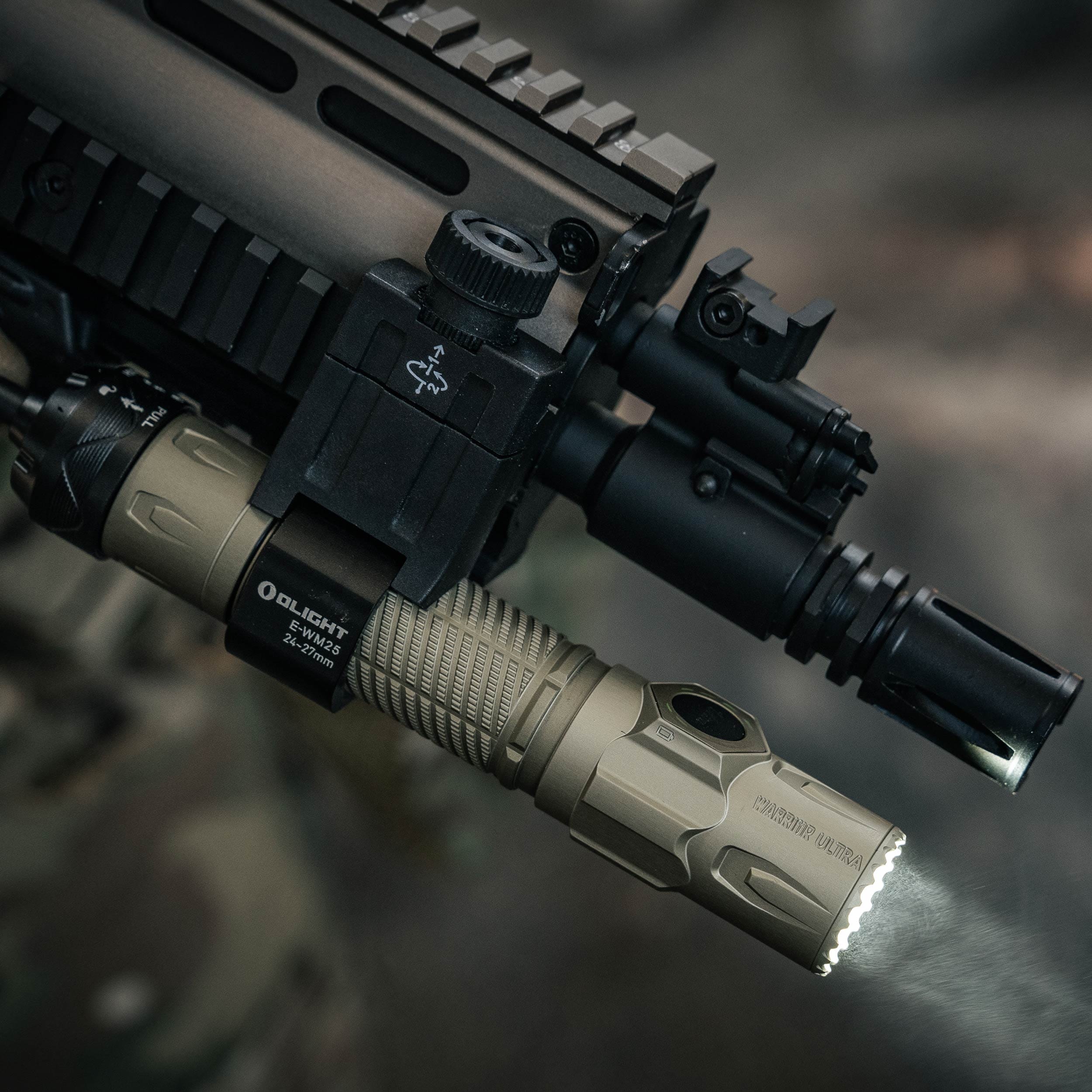Latarka taktyczna Olight Warrior Ultra Olive Green - 2500 lumenów