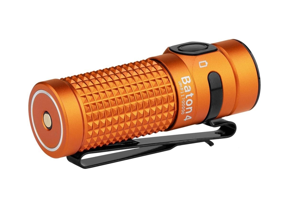 Latarka Olight Baton 4 Premium Edition Orange z bezprzewodowym etui ładującym - 1300 lumenów