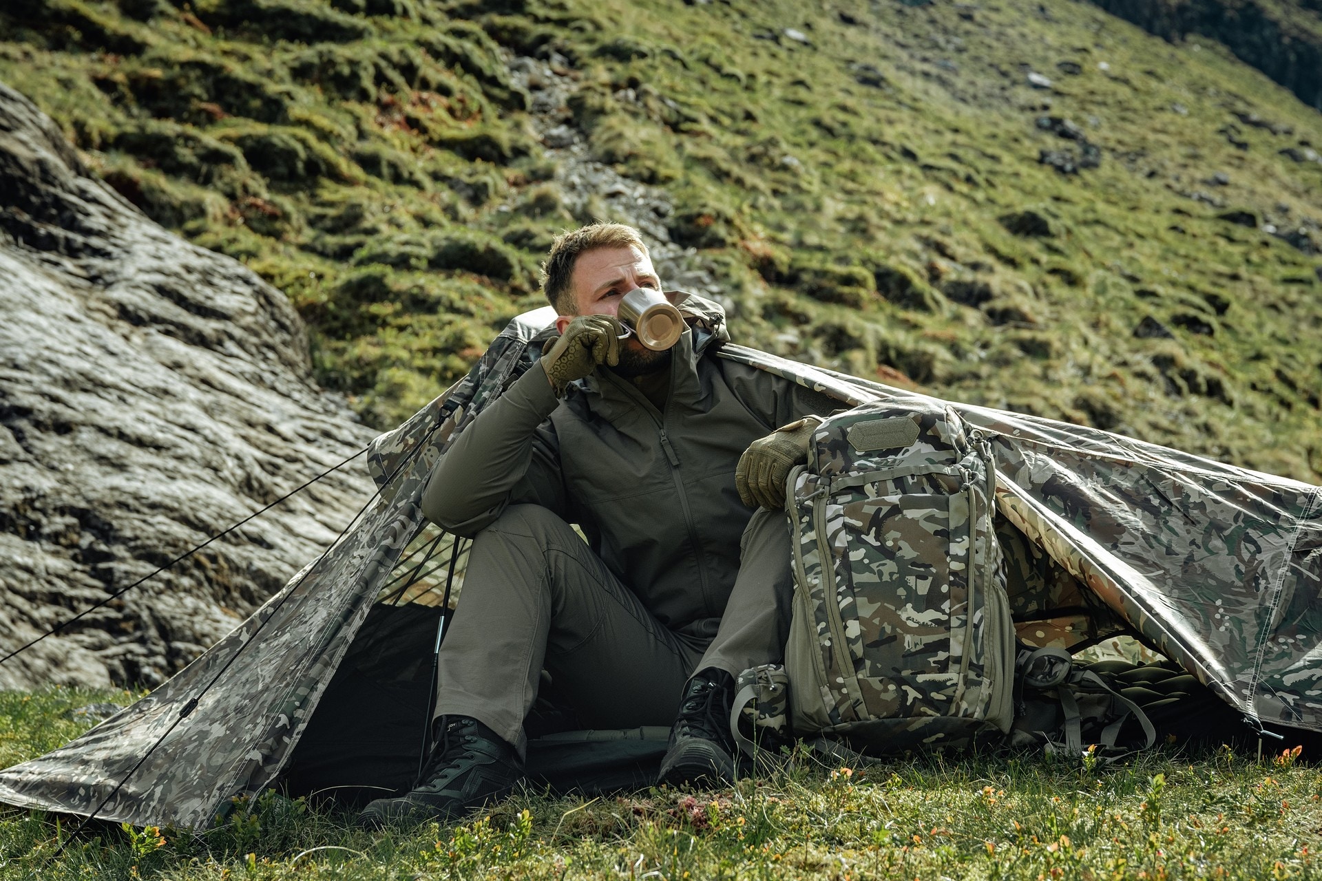 Намет 1-місний Highlander Forces Blackthorn Gen. 2 - Arid MC Camo