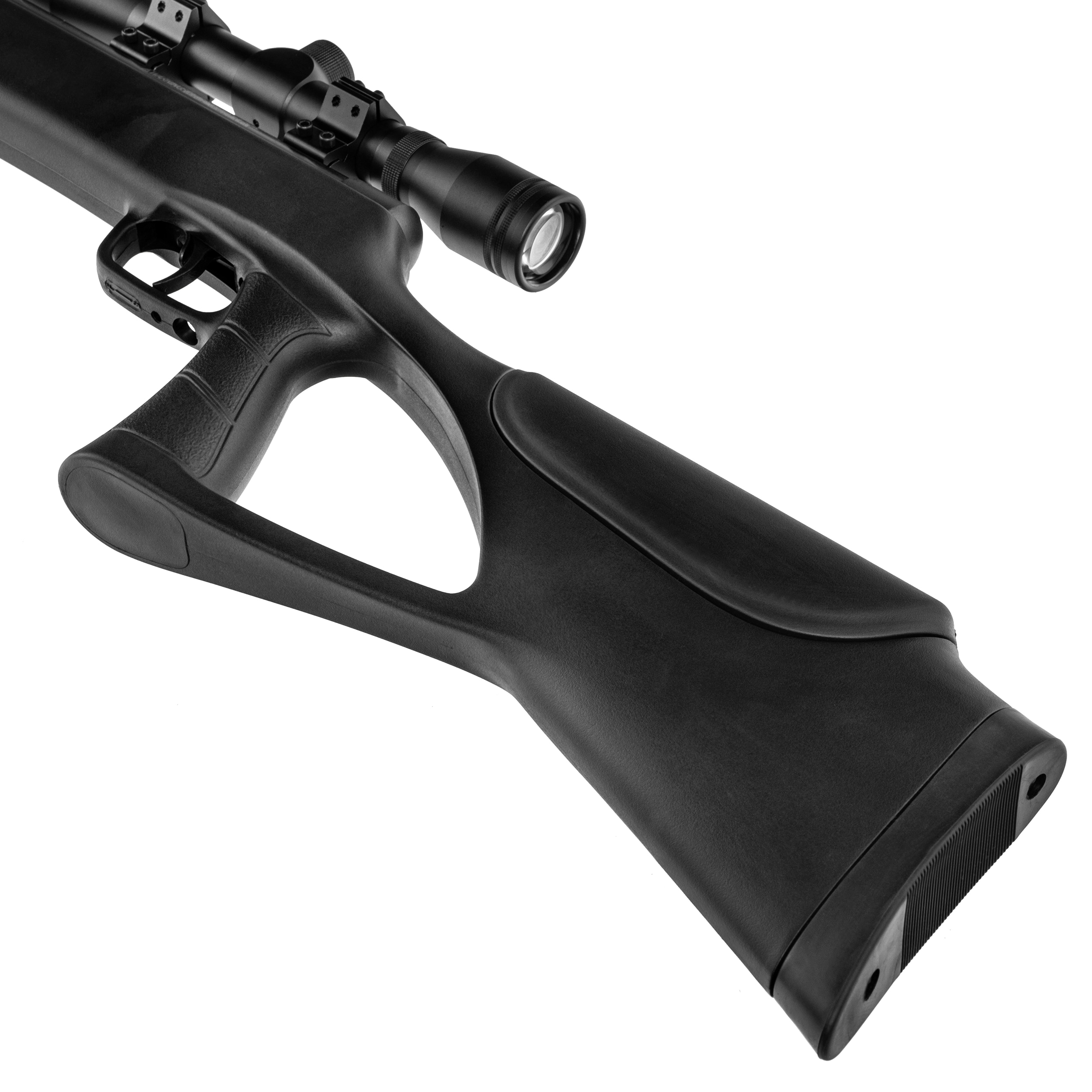 Пневматична гвинтівка Remington Tyrant Tactical Synthetic 4,5 мм з оптичним прицілом 4x32