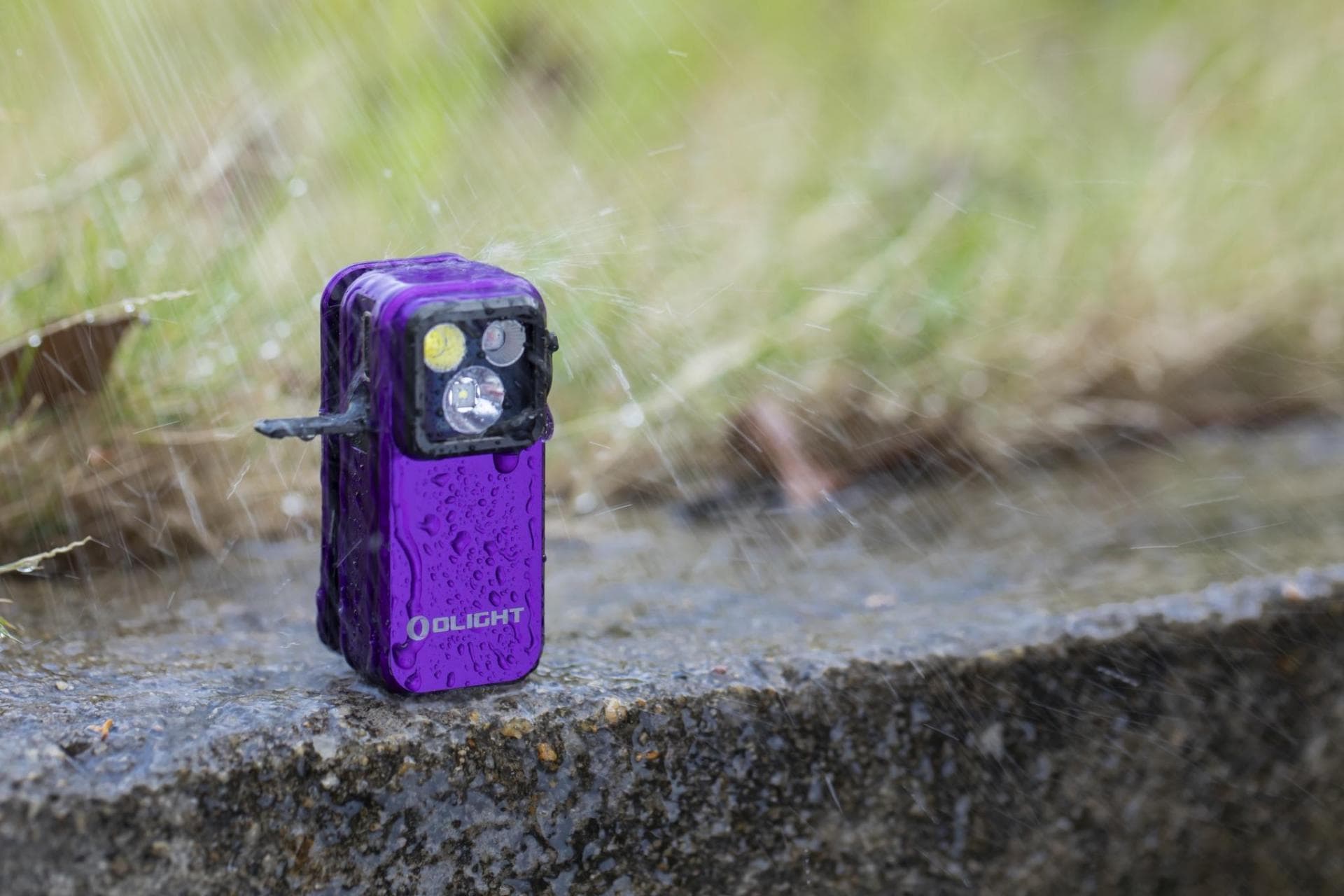 Акумуляторний ліхтарик Olight Oclip Pro Purple - 500 люменів