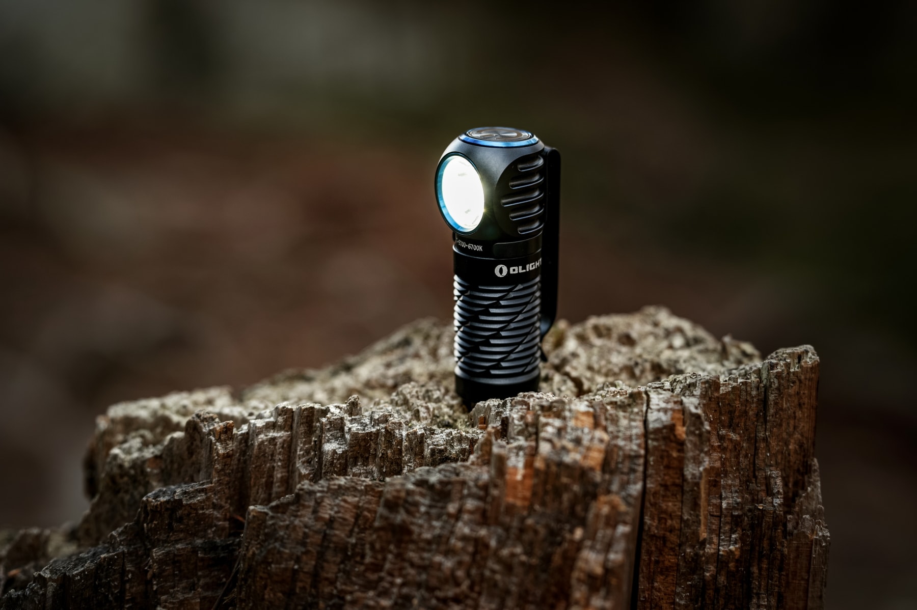 Налобний та кутовий ліхтарик Olight Perun 3 Mini Cool White Black з пов'язкою - 1250 люменів