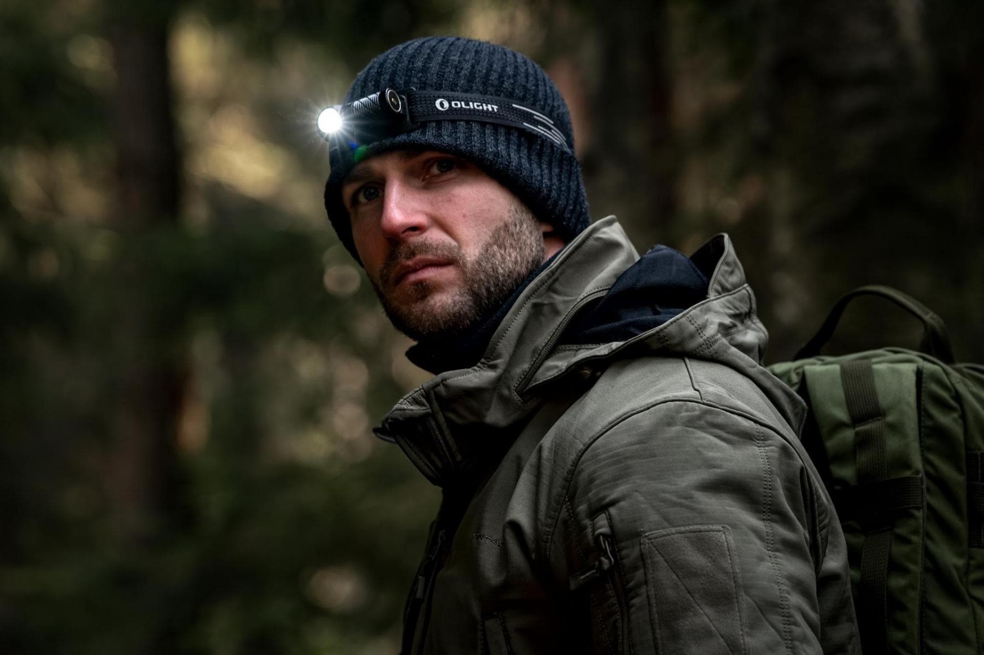 Налобний та кутовий ліхтарик Olight Perun 3 Mini Cool White Black з пов'язкою - 1250 люменів