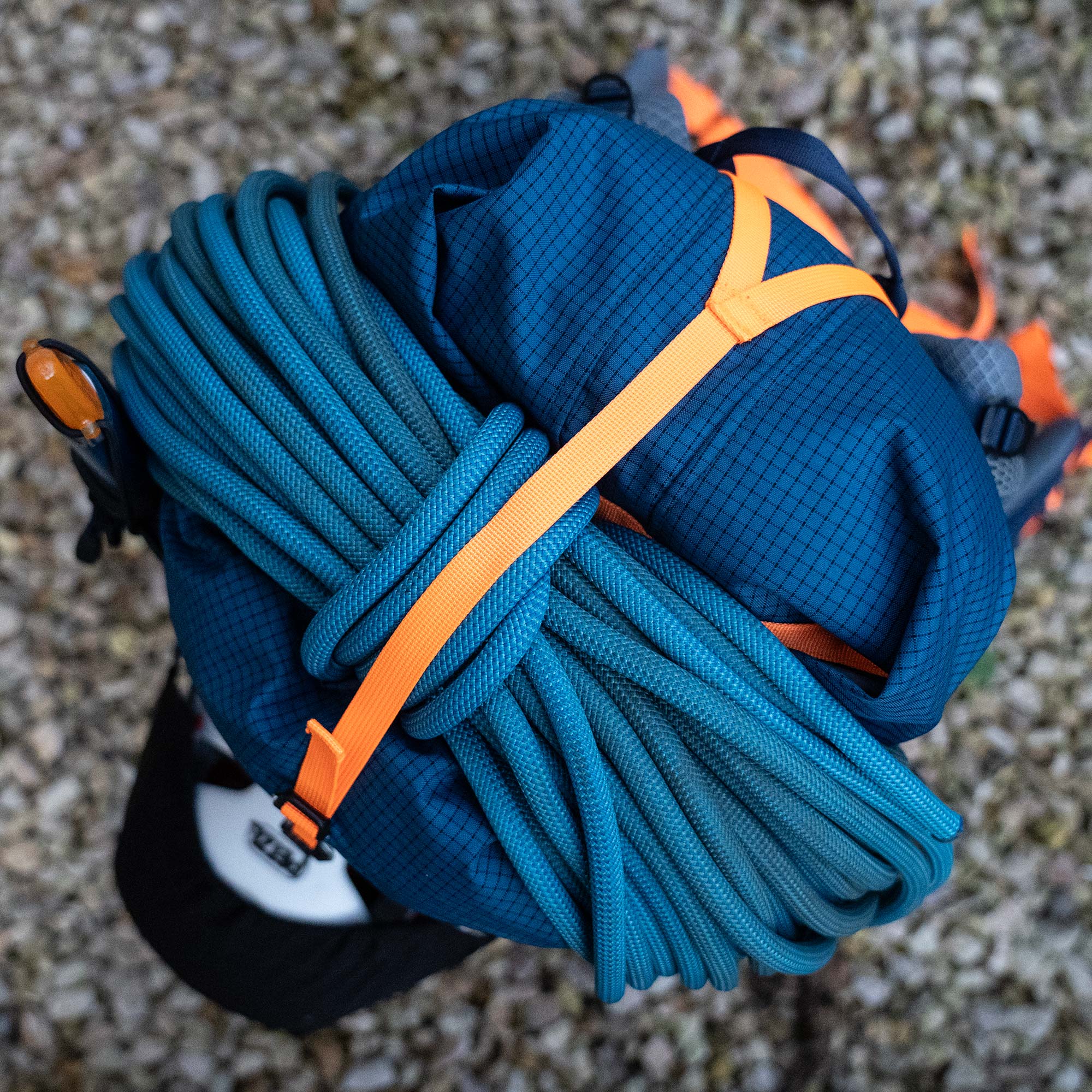 Plecak Highlander Outdoor Vulkan Rucksack 35 l - Navy Blue
