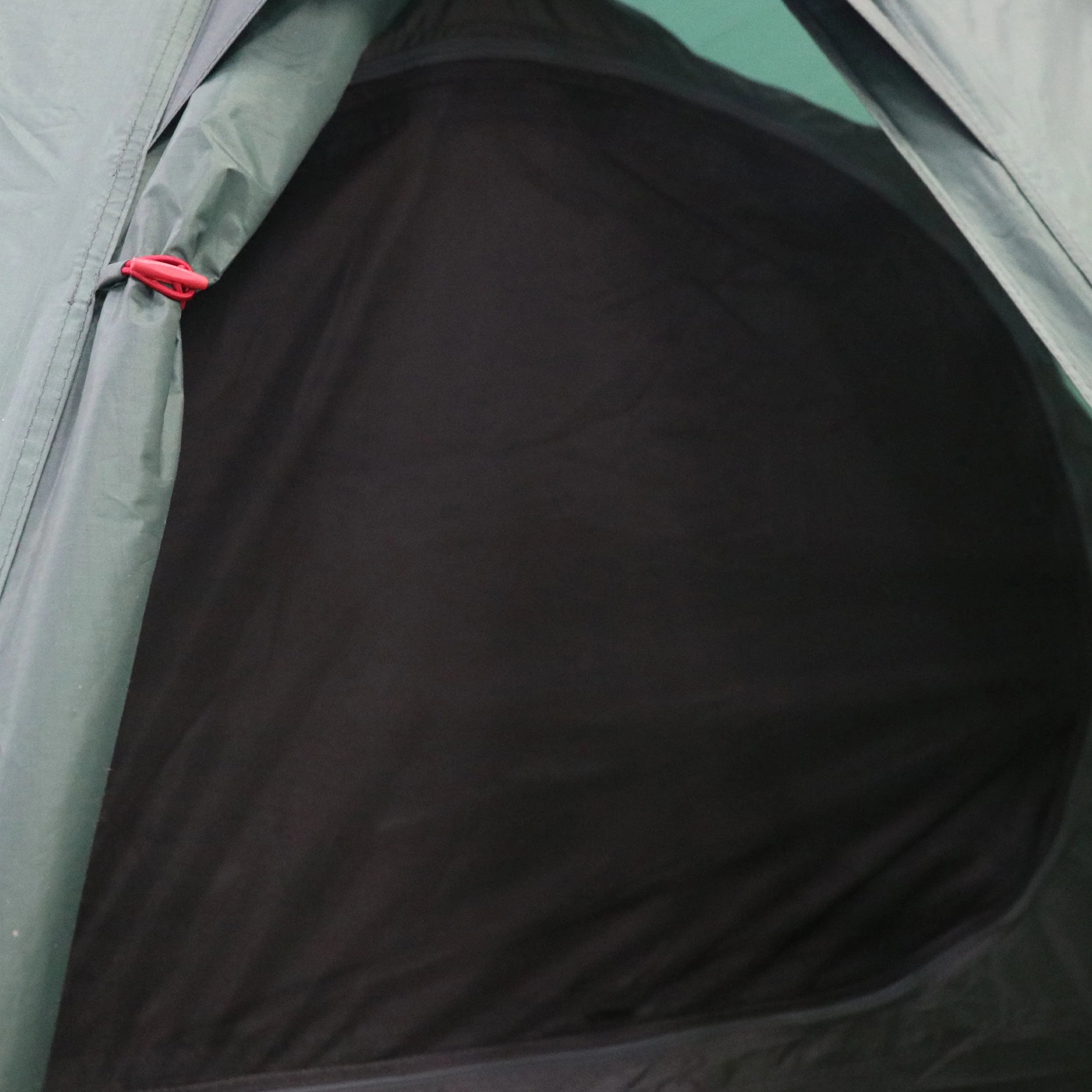 Namiot 1-osobowy Highlander Outdoor Respite Tunnel Tent - Pine Green