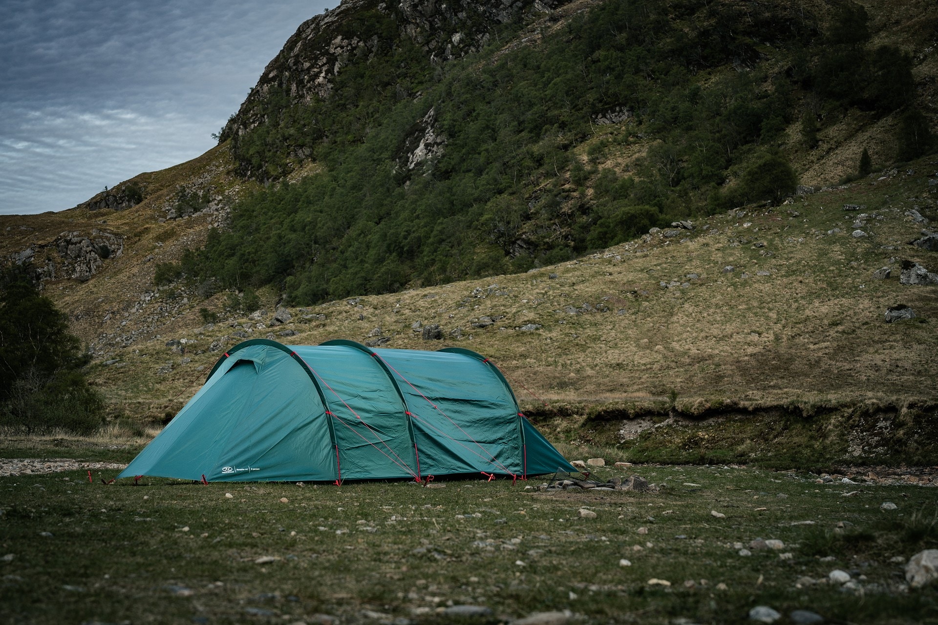 Namiot 2-osobowy Highlander Outdoor Respite Extended Tunnel Tent - Pine Green