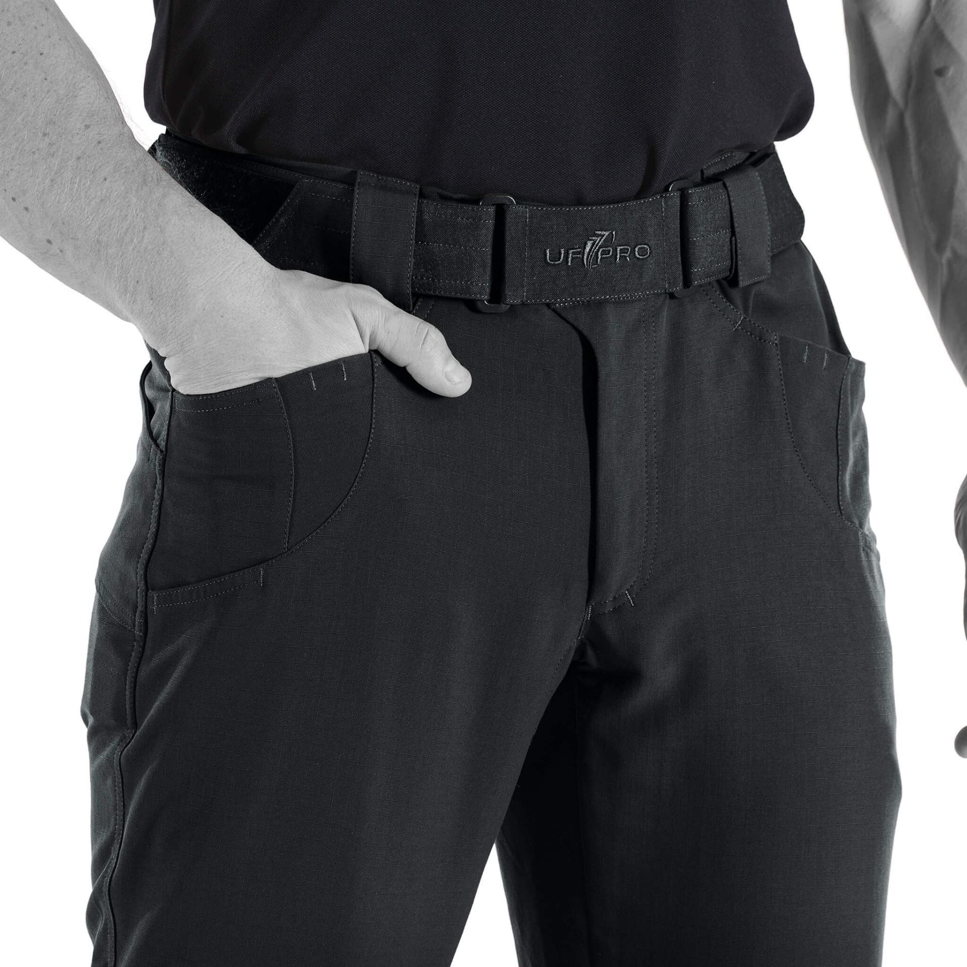 Spodnie UF PRO P-40 Mark I Range - Black
