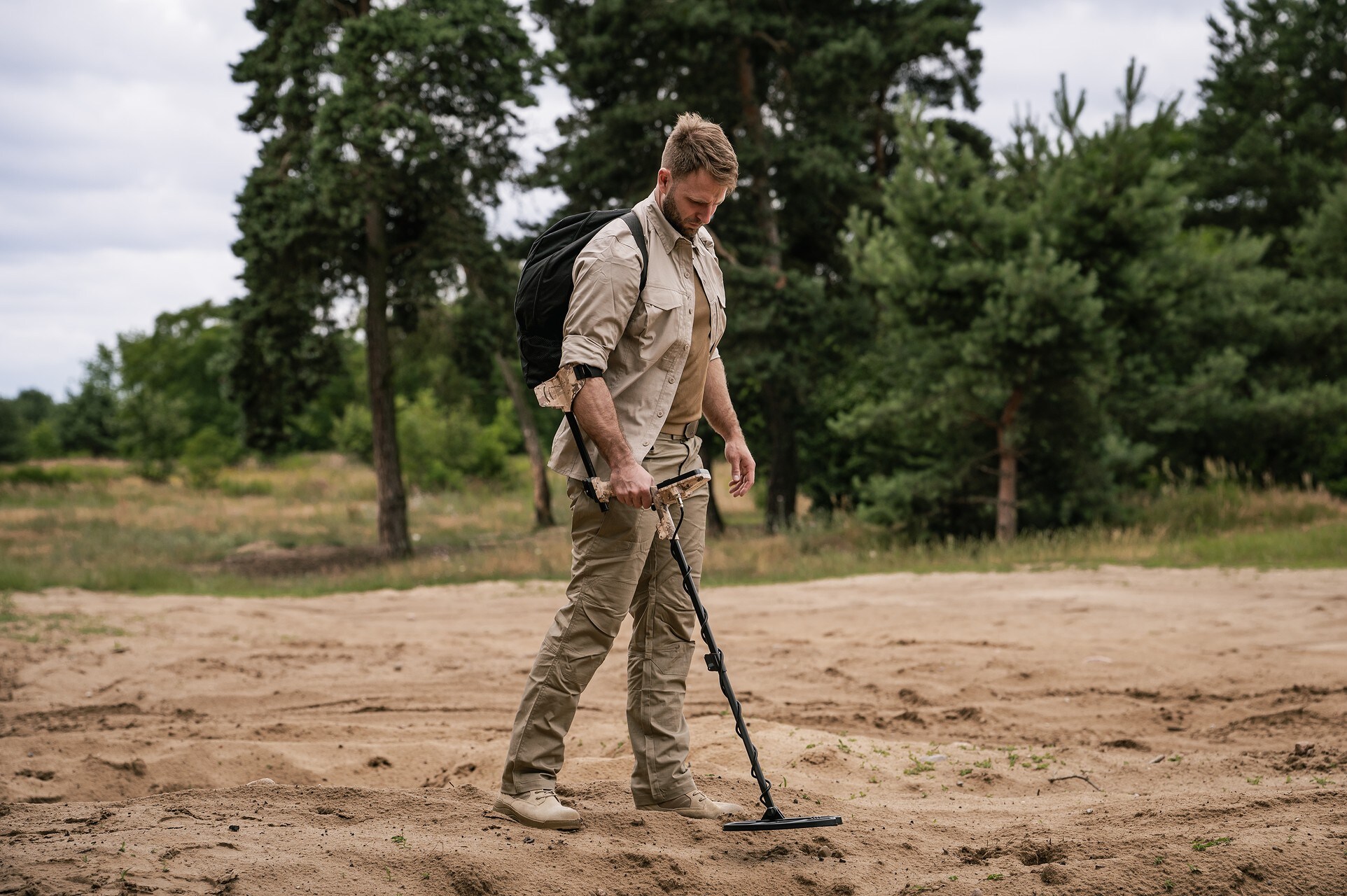 Minelab X-Terra Voyager Tactical Metal Detector