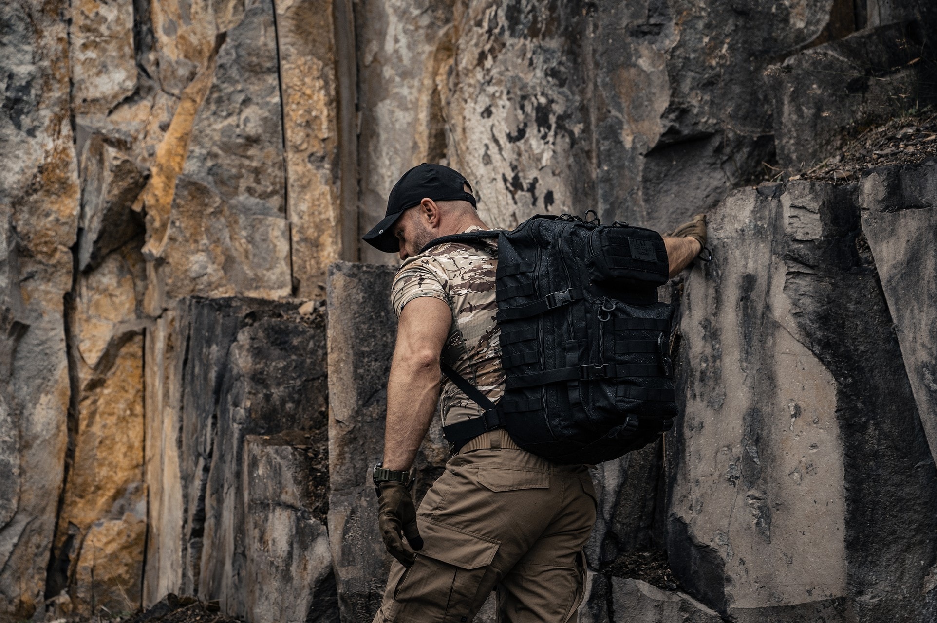 Plecak Brytzky Tactical Polygon Large 36 l - Black
