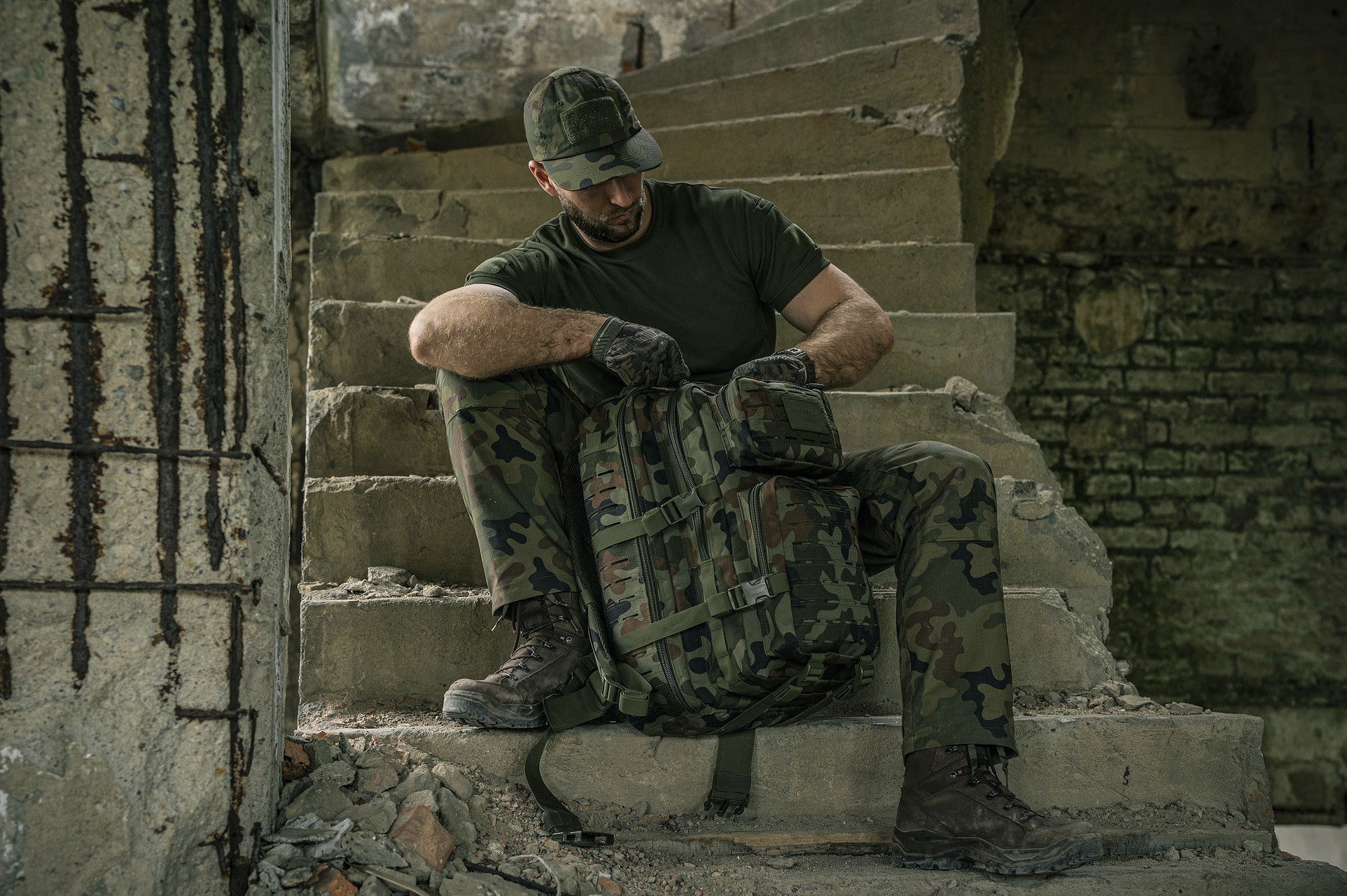 Plecak Brytzky Tactical Polygon Large Laser Cut 36 l - wz.93 Pantera PL Woodland
