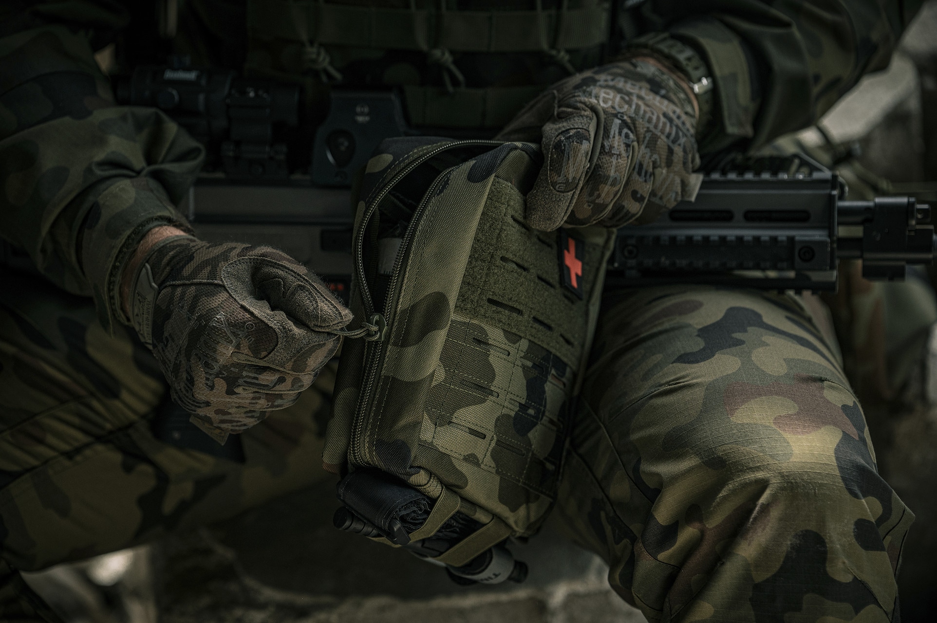 Тактична аптечка Brytzky Tactical MOLLE IFAK - wz.93 Pantera PL Woodland